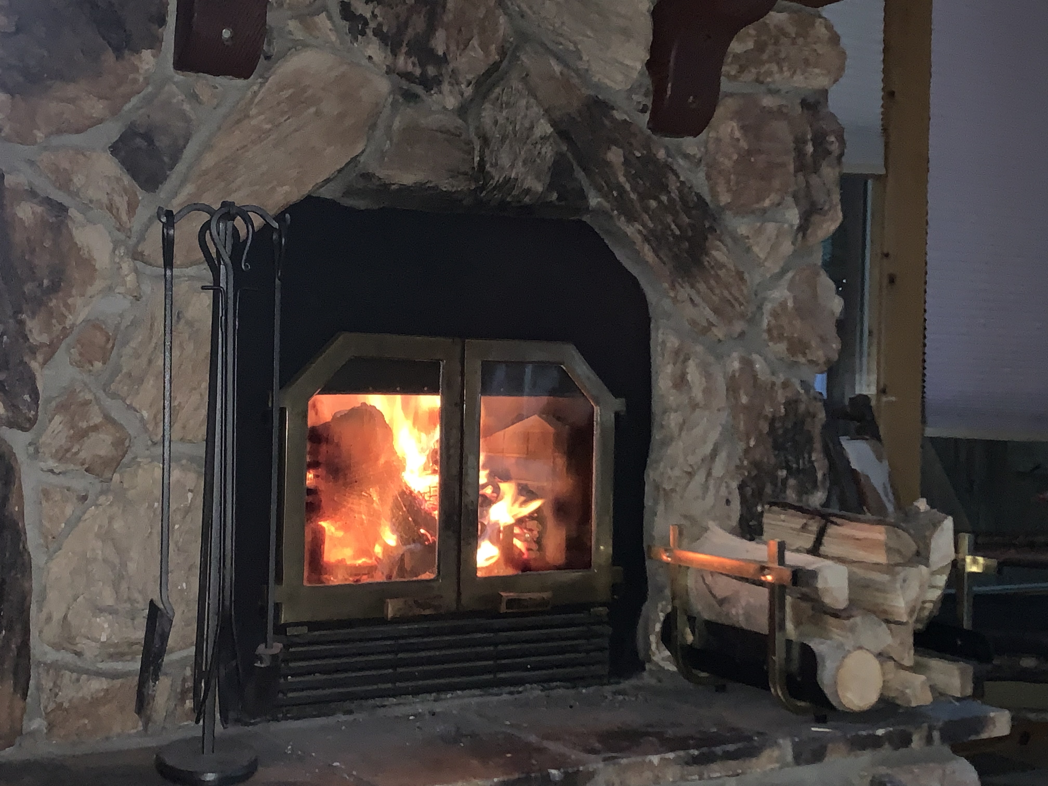 Streamside Retreat on the River with and AC