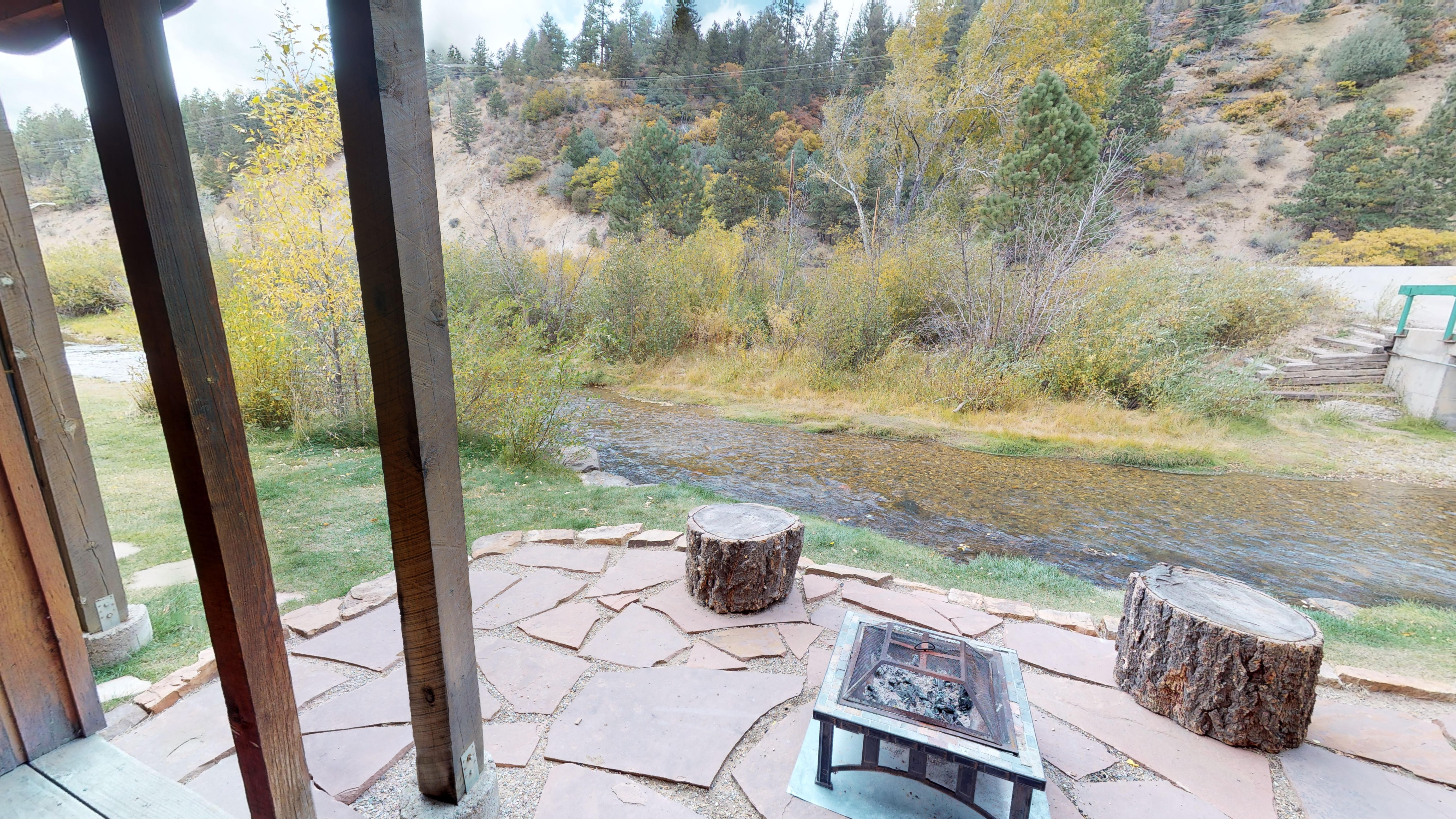 Streamside Retreat on the River with and AC