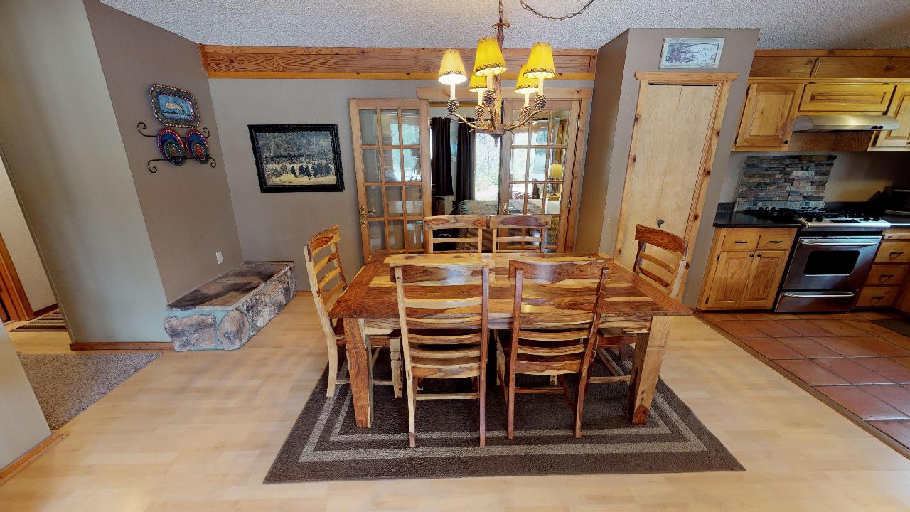 Streamside Retreat on the River with and AC