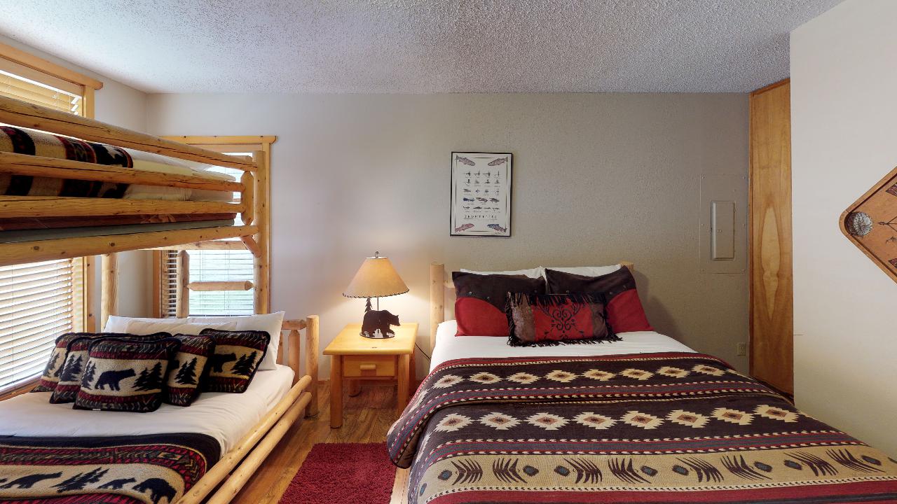 Streamside Retreat on the River with and AC