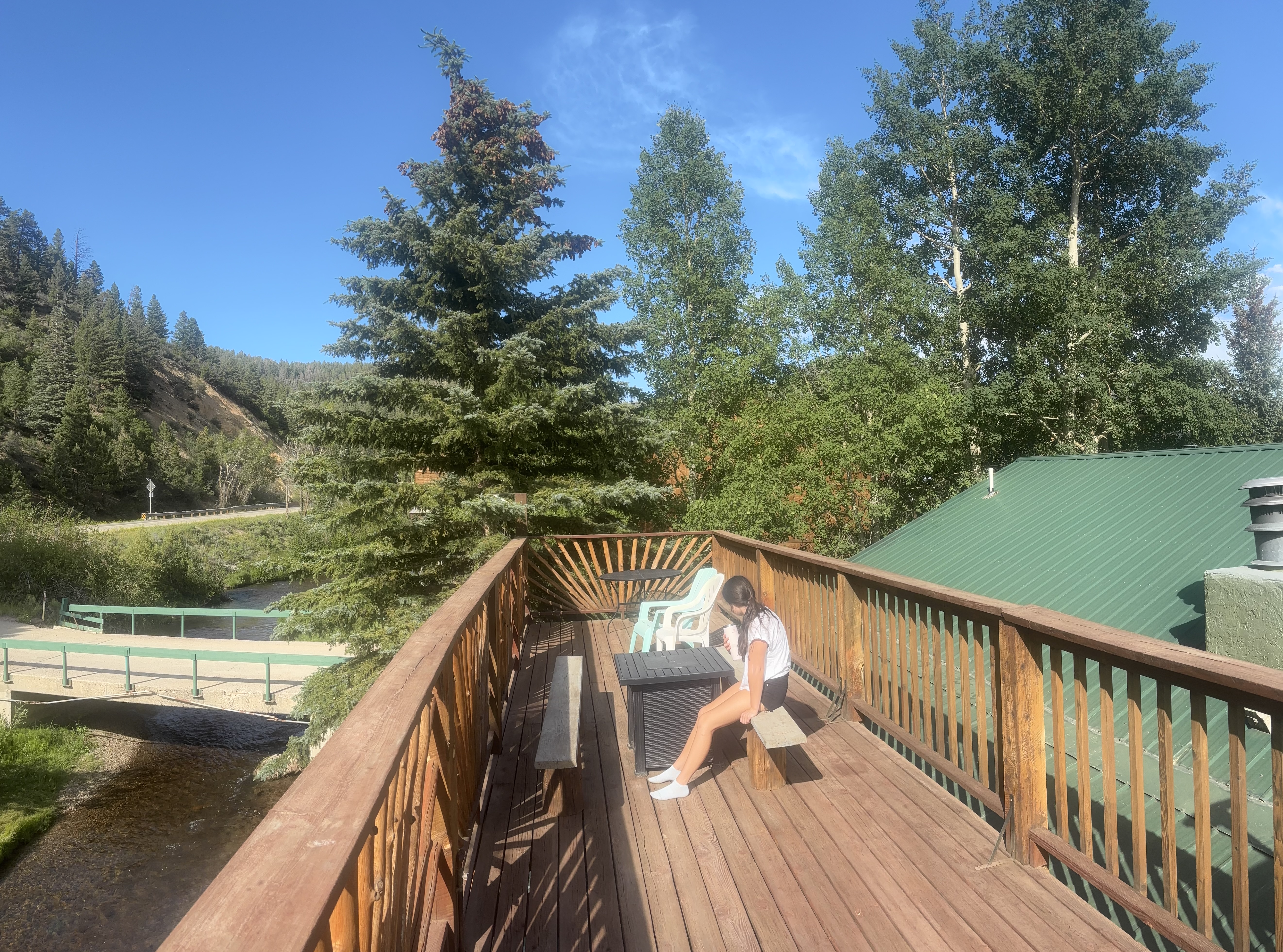 Streamside Retreat on the River with and AC