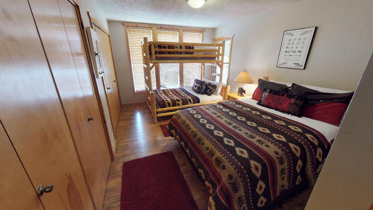 Streamside Retreat on the River with and AC