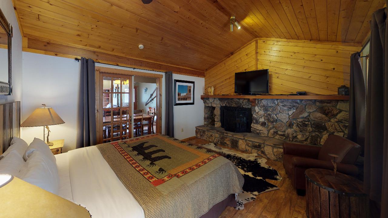 Streamside Retreat on the River with and AC