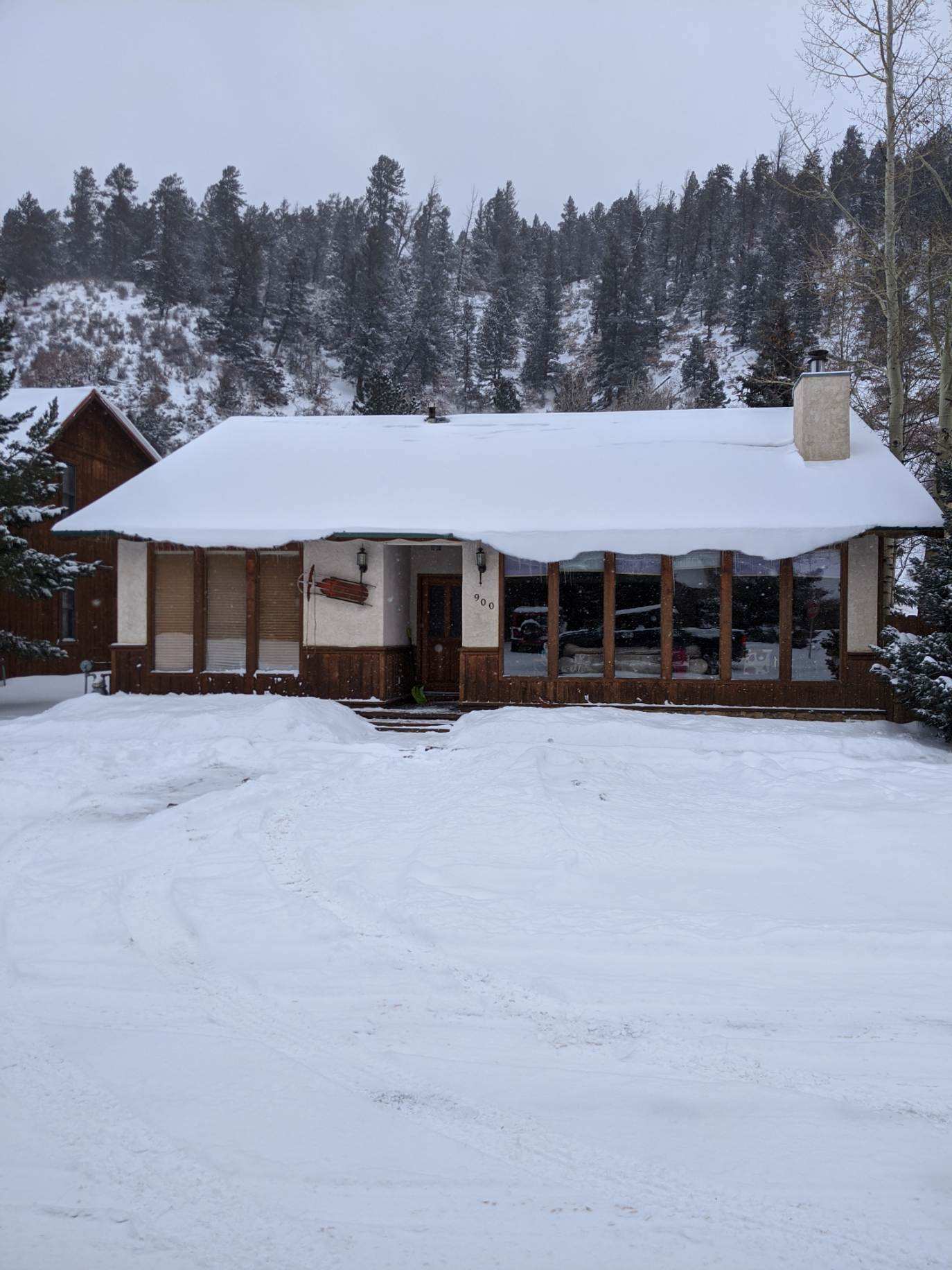 Streamside Retreat on the River with and AC