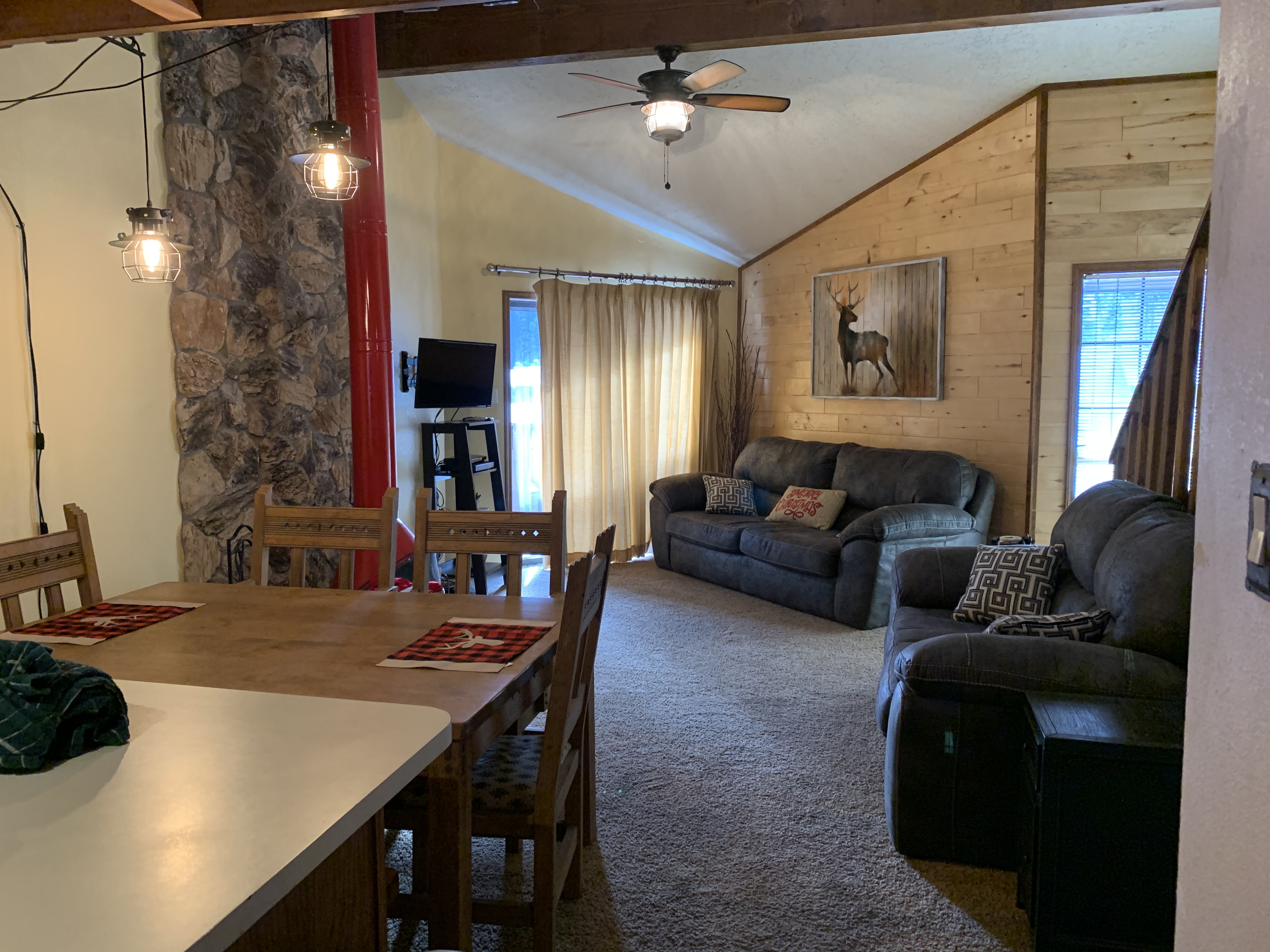 Riverbend #7- Full Property on the River