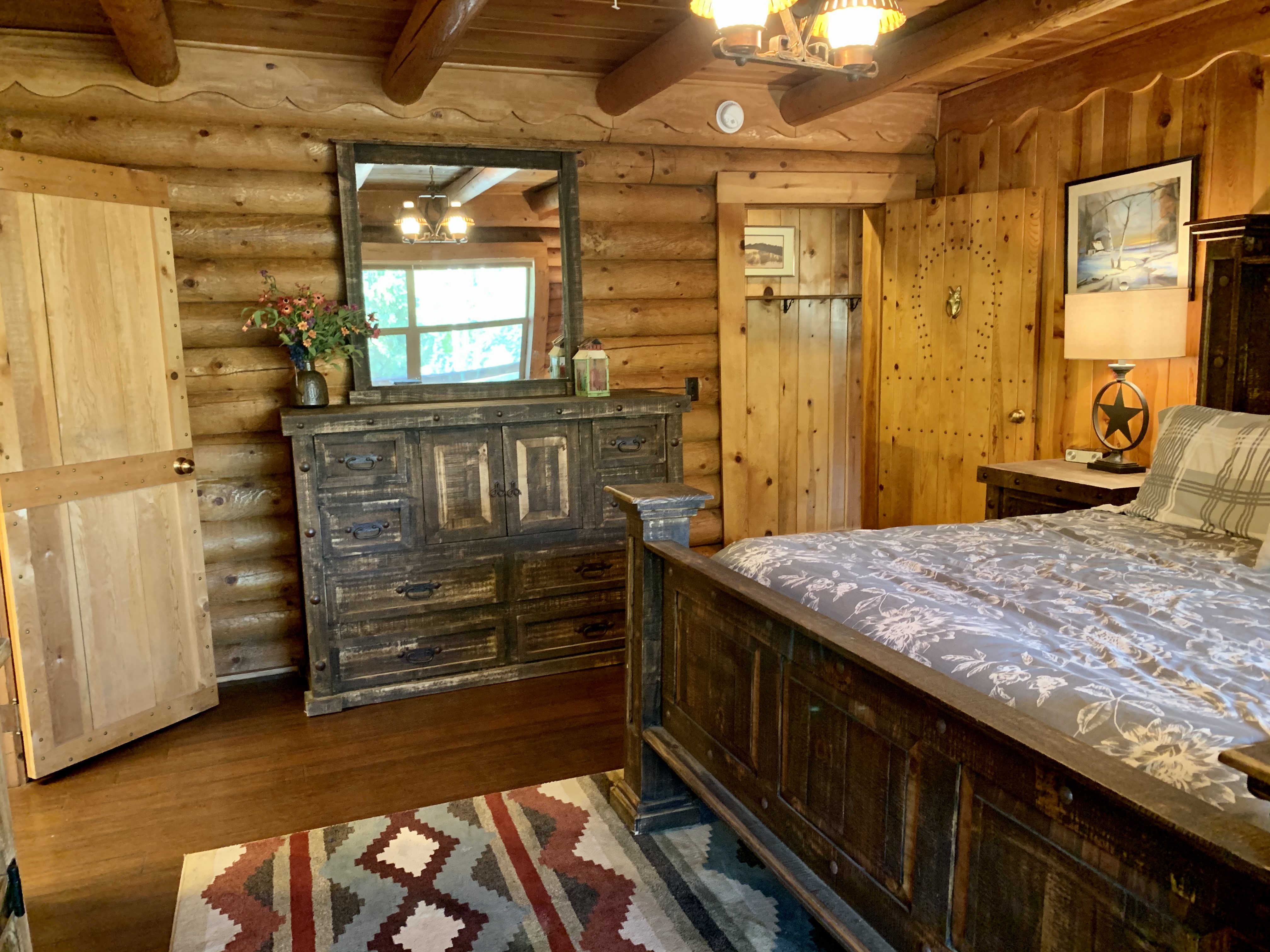 Rocky Top Vista Log Cabin with High Speed Wifi