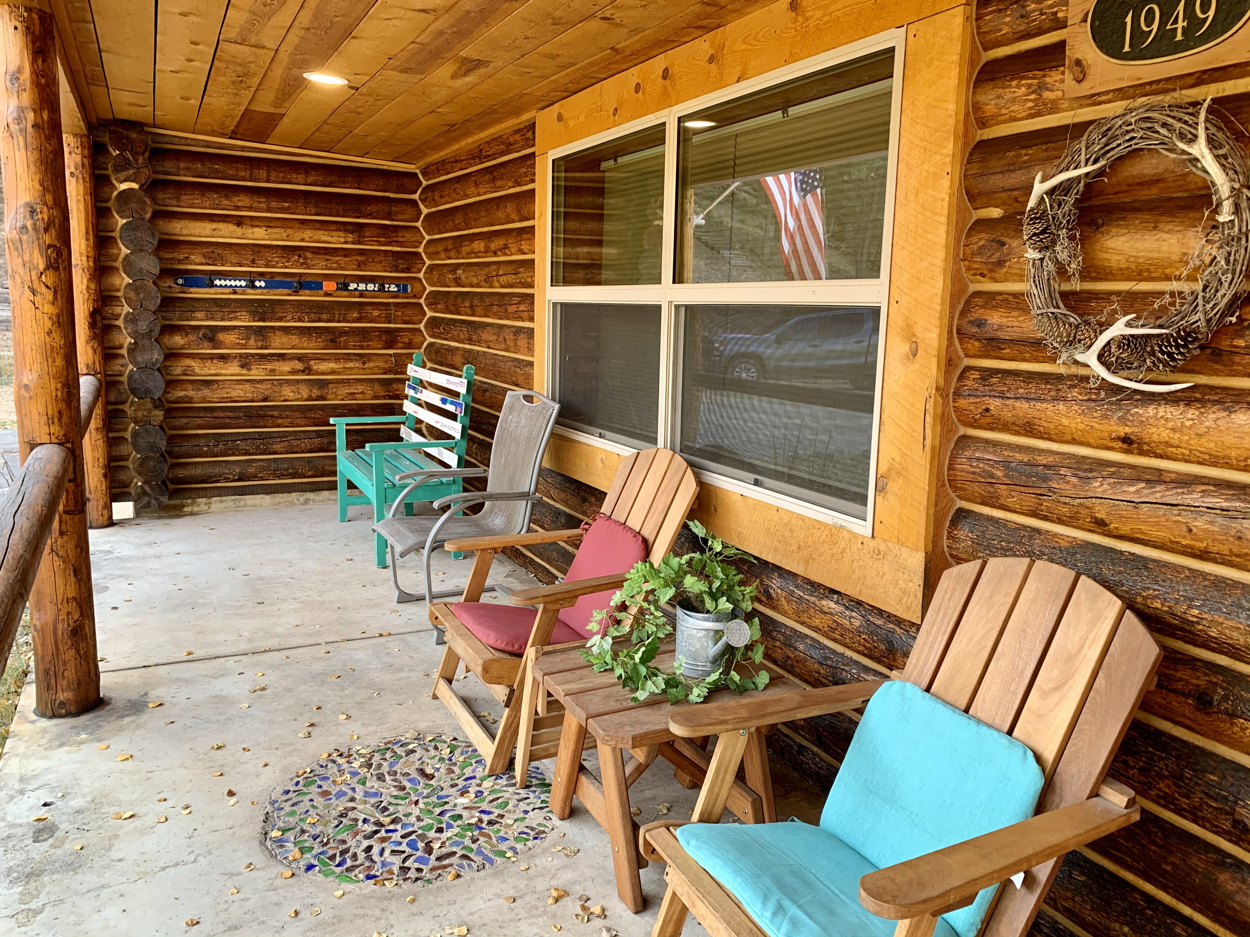 Rocky Top Vista Log Cabin with High Speed Wifi