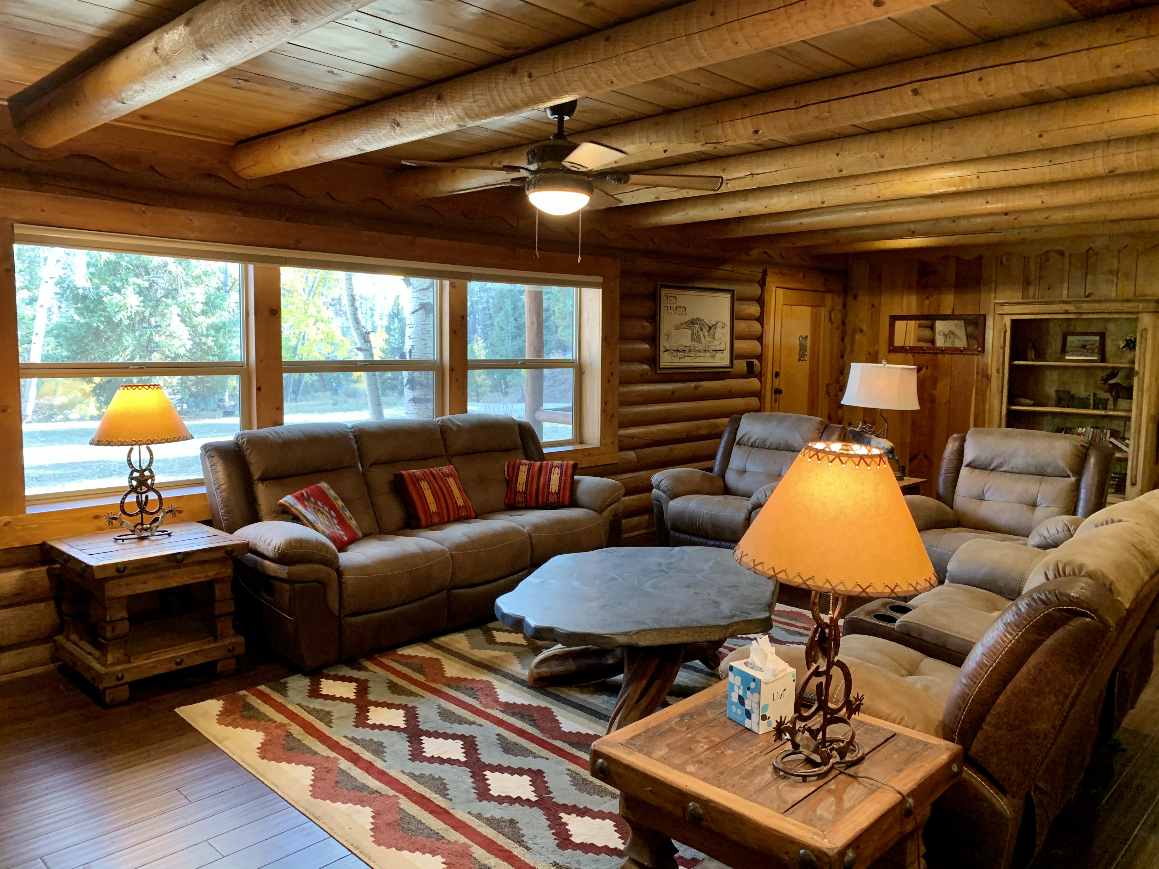 Rocky Top Vista Log Cabin with High Speed Wifi
