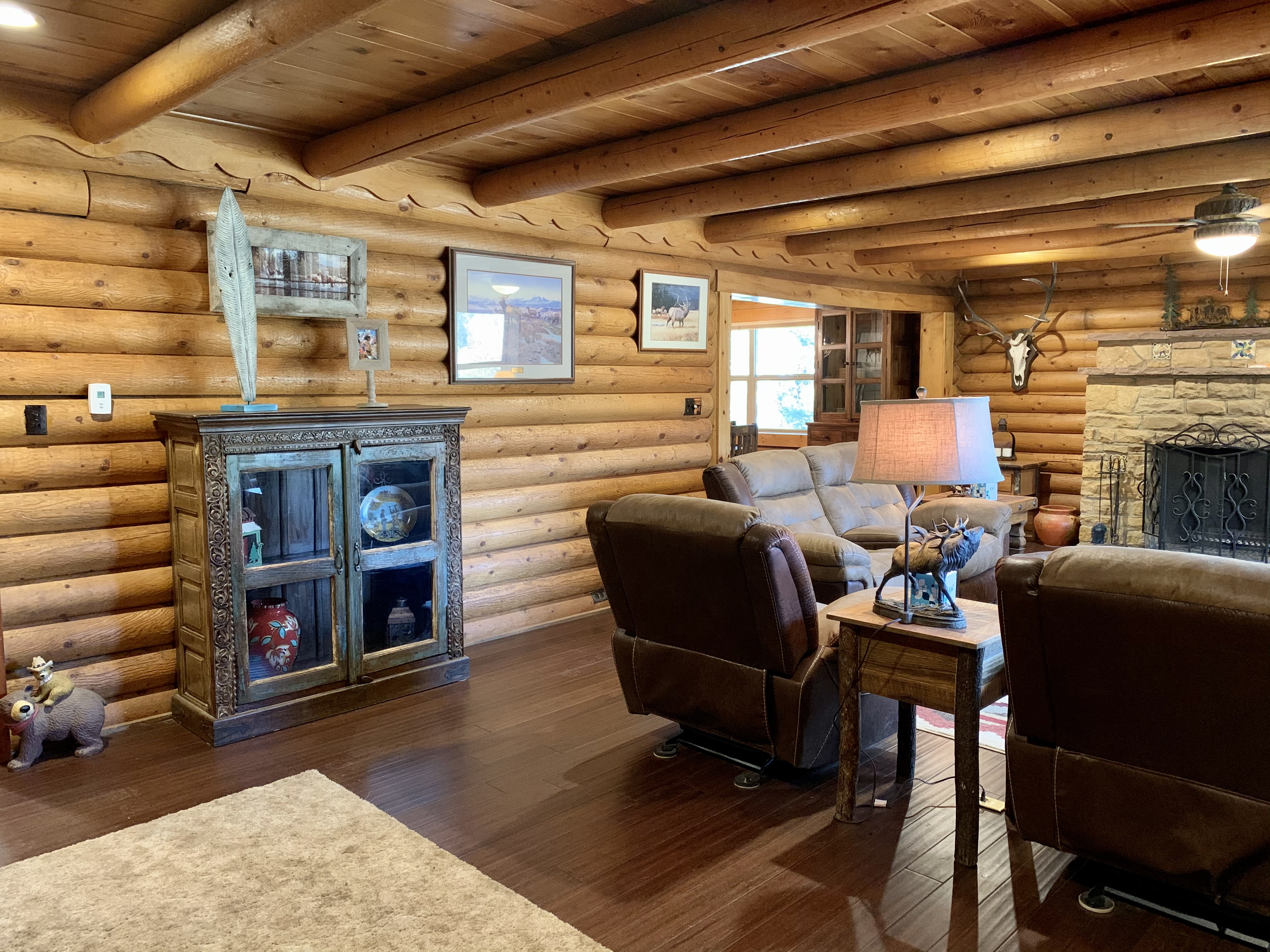 Rocky Top Vista Log Cabin with High Speed Wifi