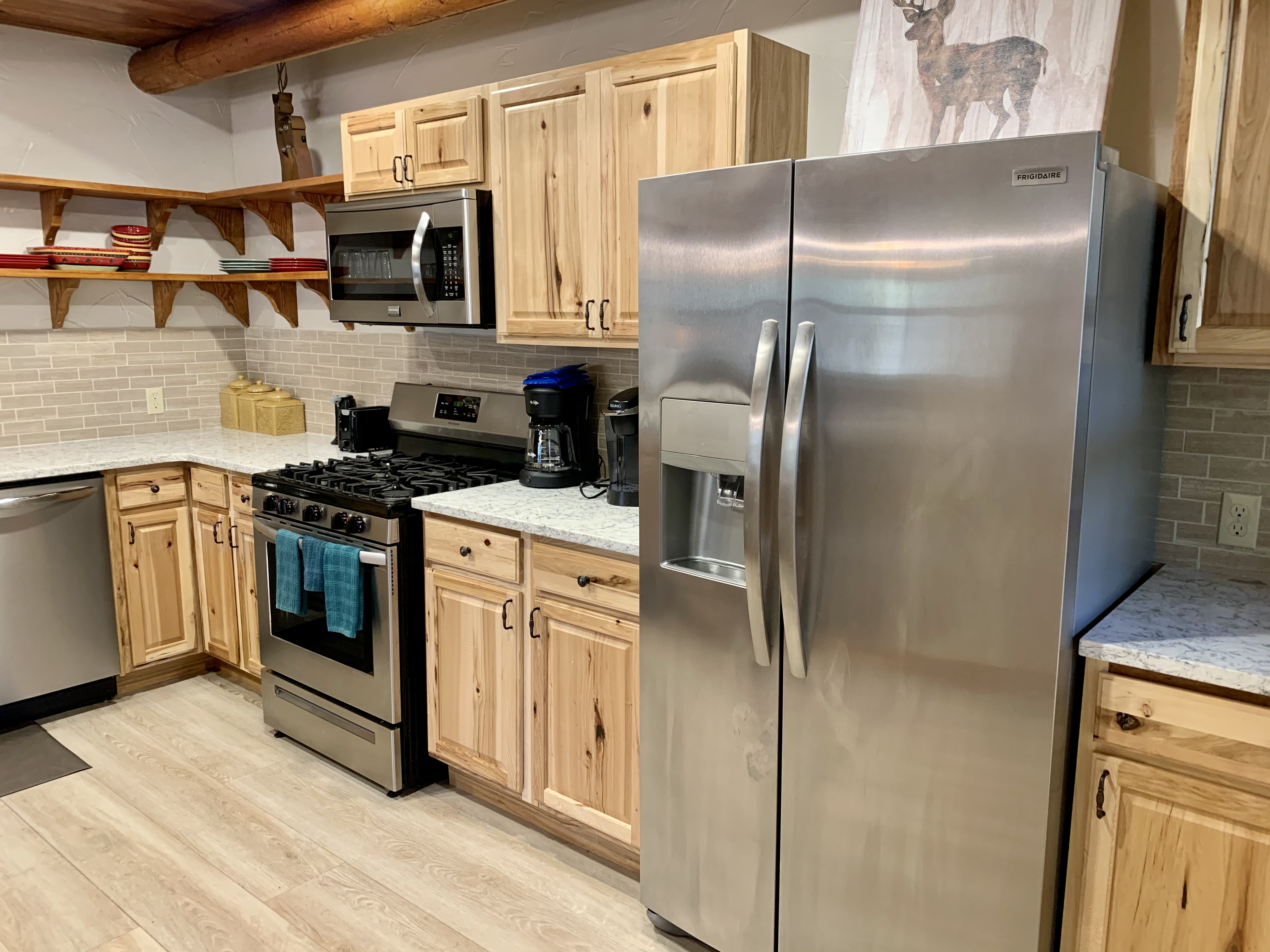 Rocky Top Vista Log Cabin with High Speed Wifi