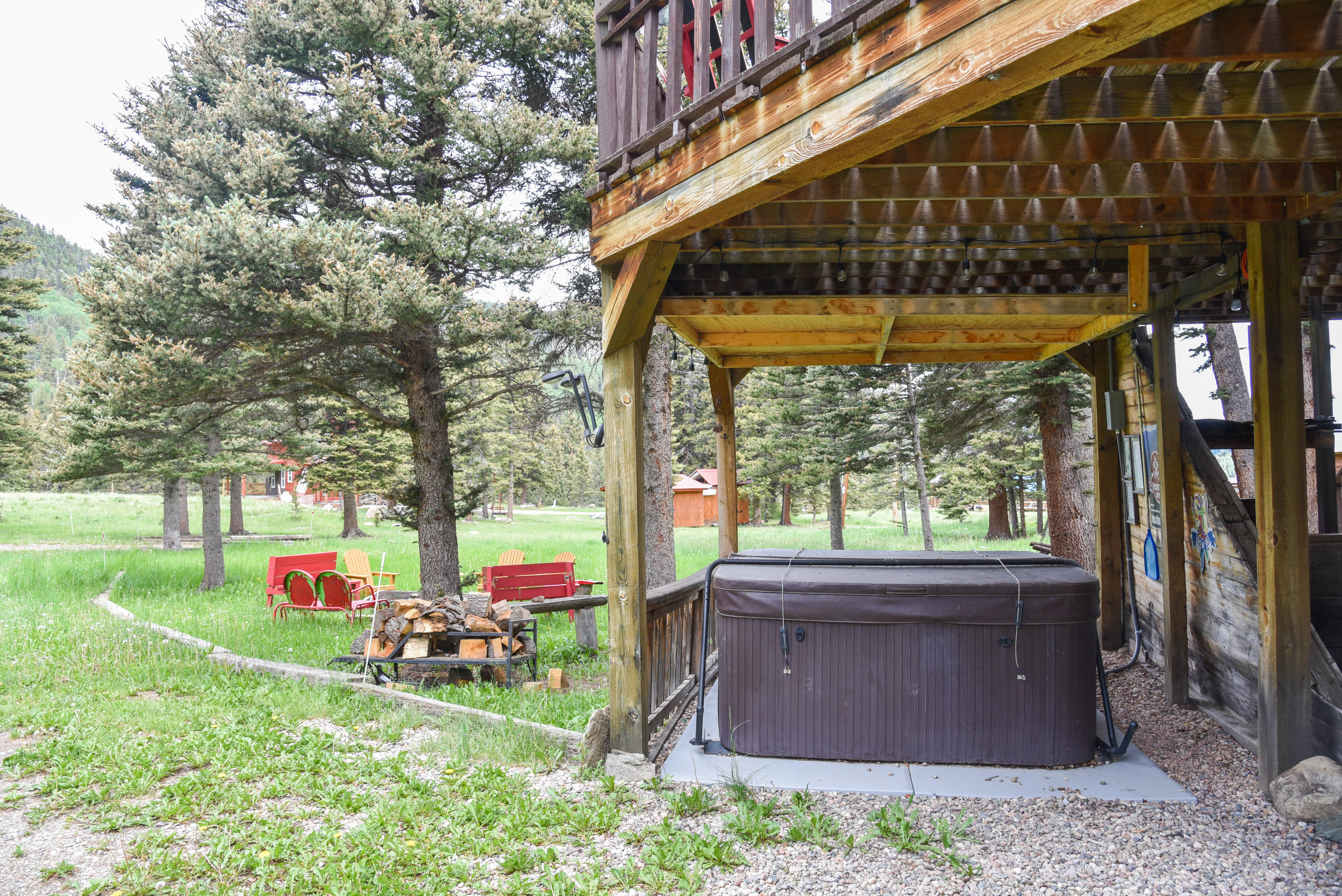 Standing Bear Lodge with High Speed Wifi