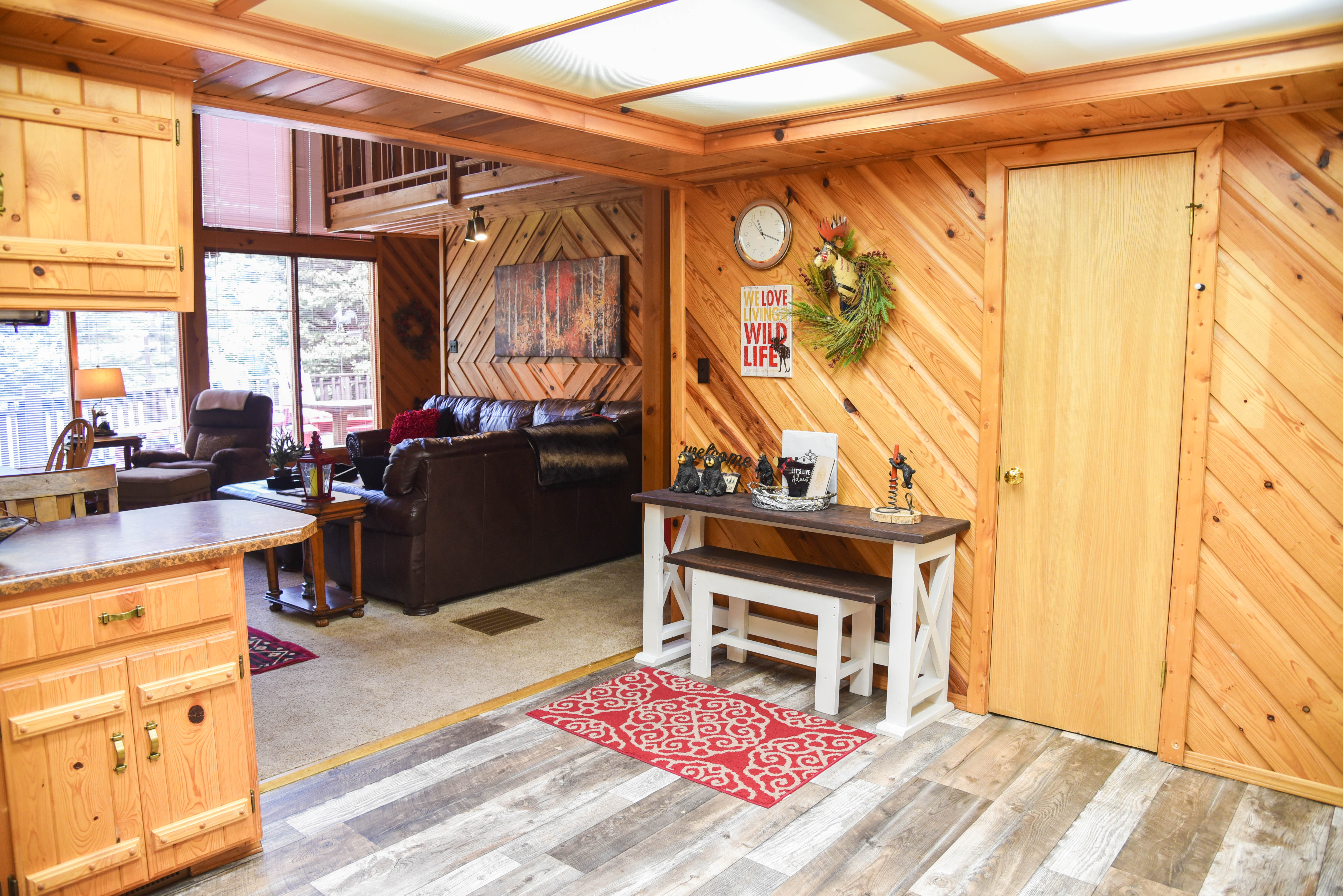 Standing Bear Lodge with High Speed Wifi
