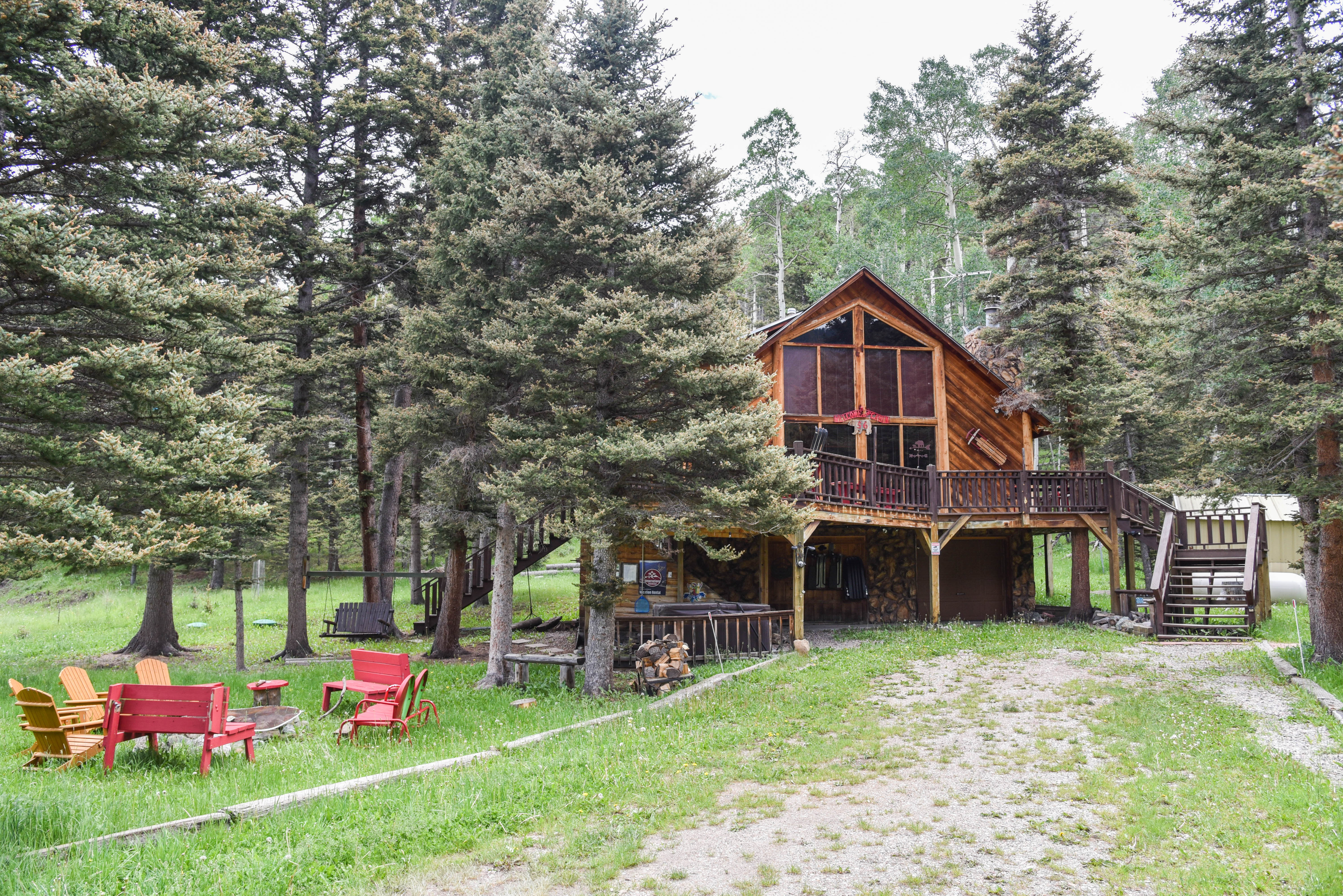 Standing Bear Lodge with High Speed Wifi