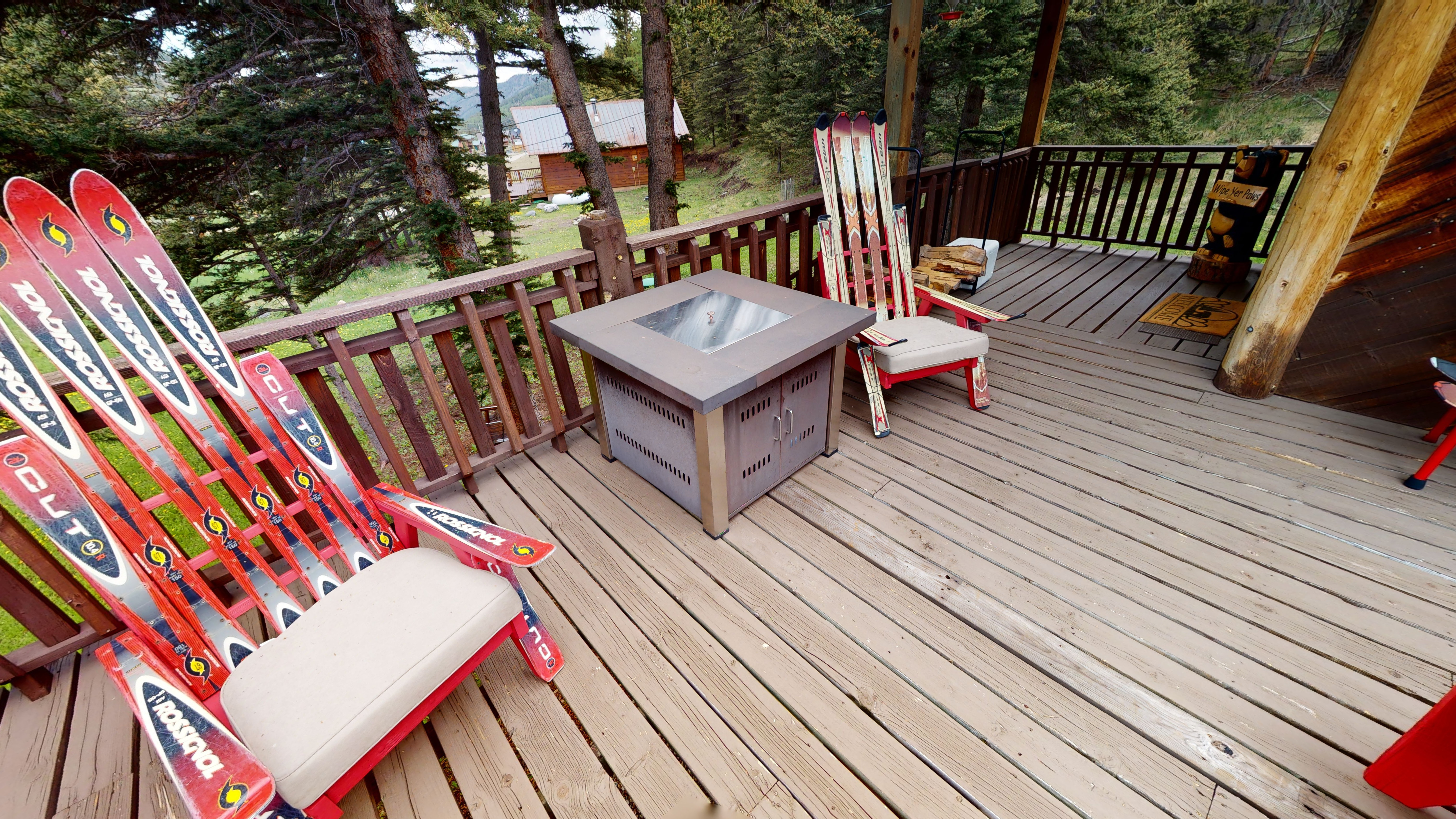 Standing Bear Lodge with High Speed Wifi