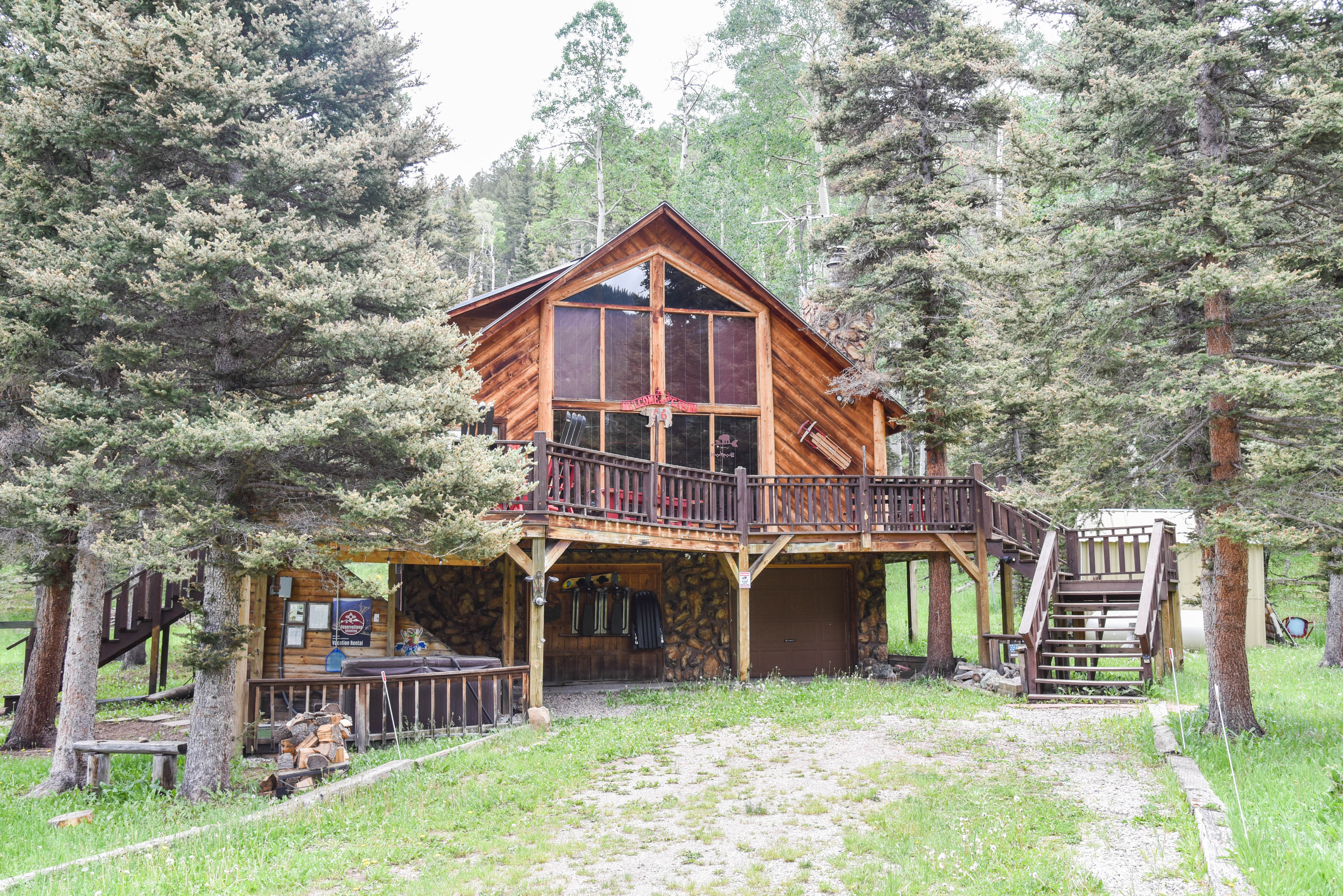 Standing Bear Lodge with High Speed Wifi