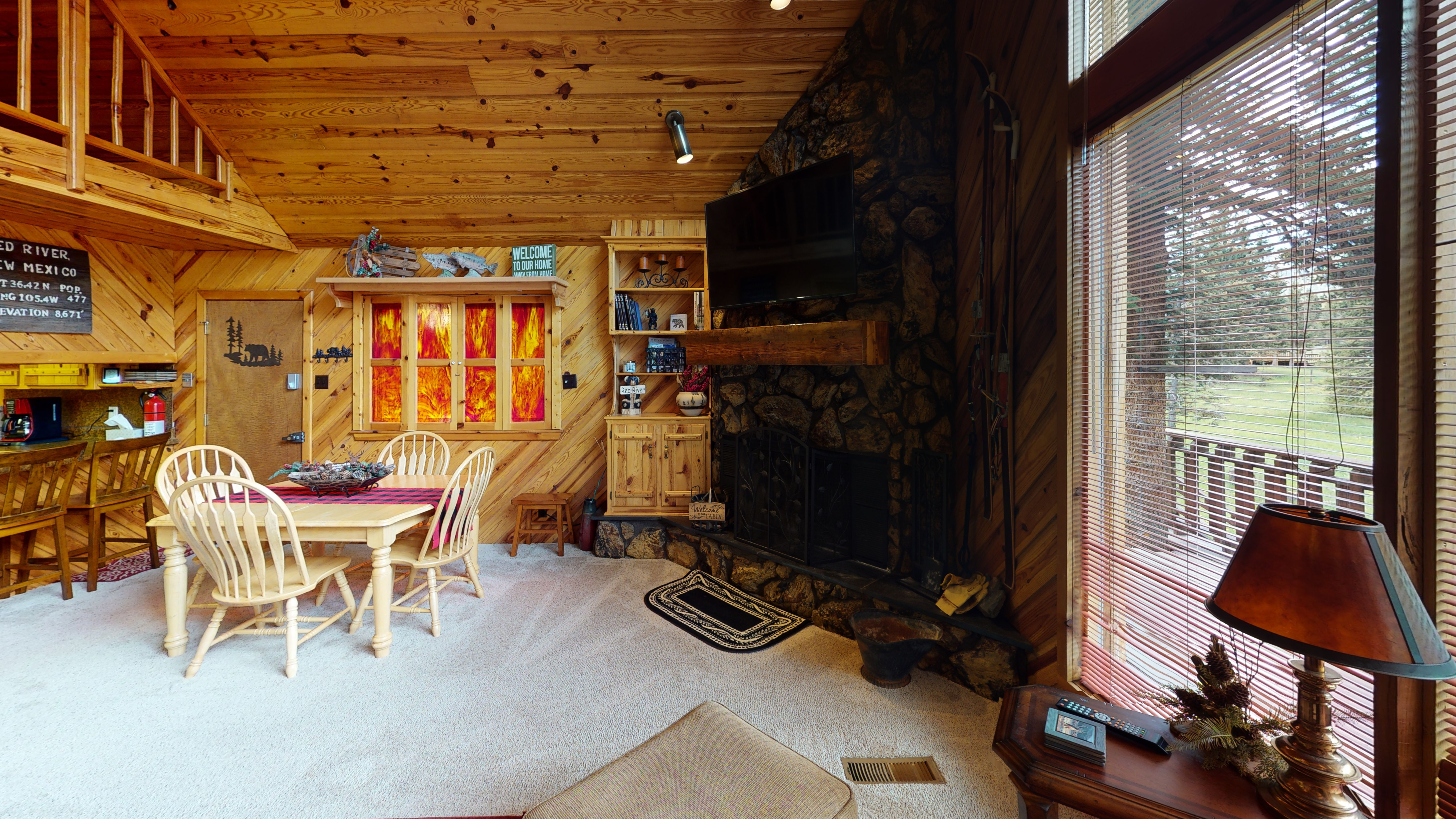 Standing Bear Lodge with High Speed Wifi