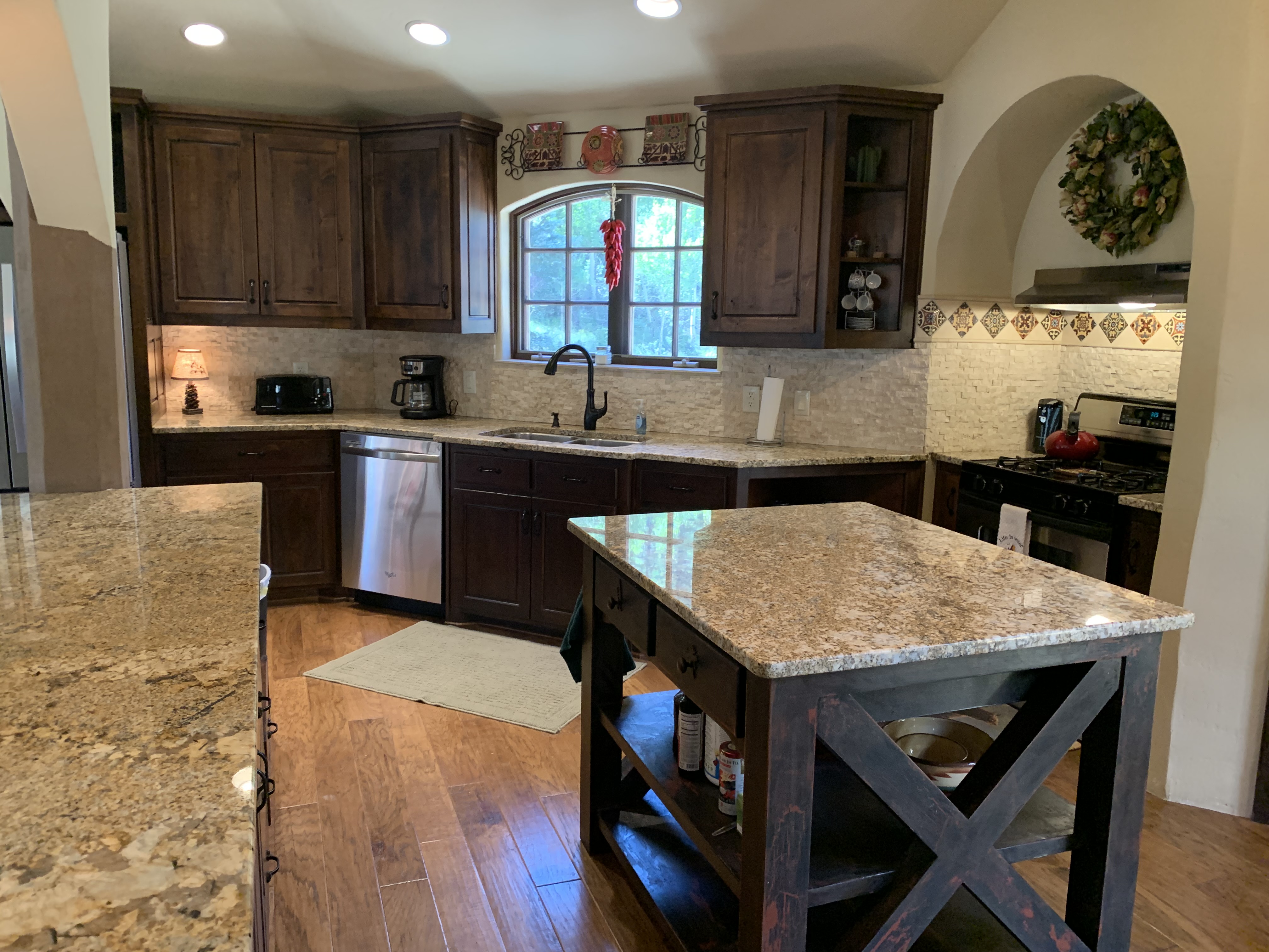Brown Bear Lodge with High Speed Wifi in the Upper Valley