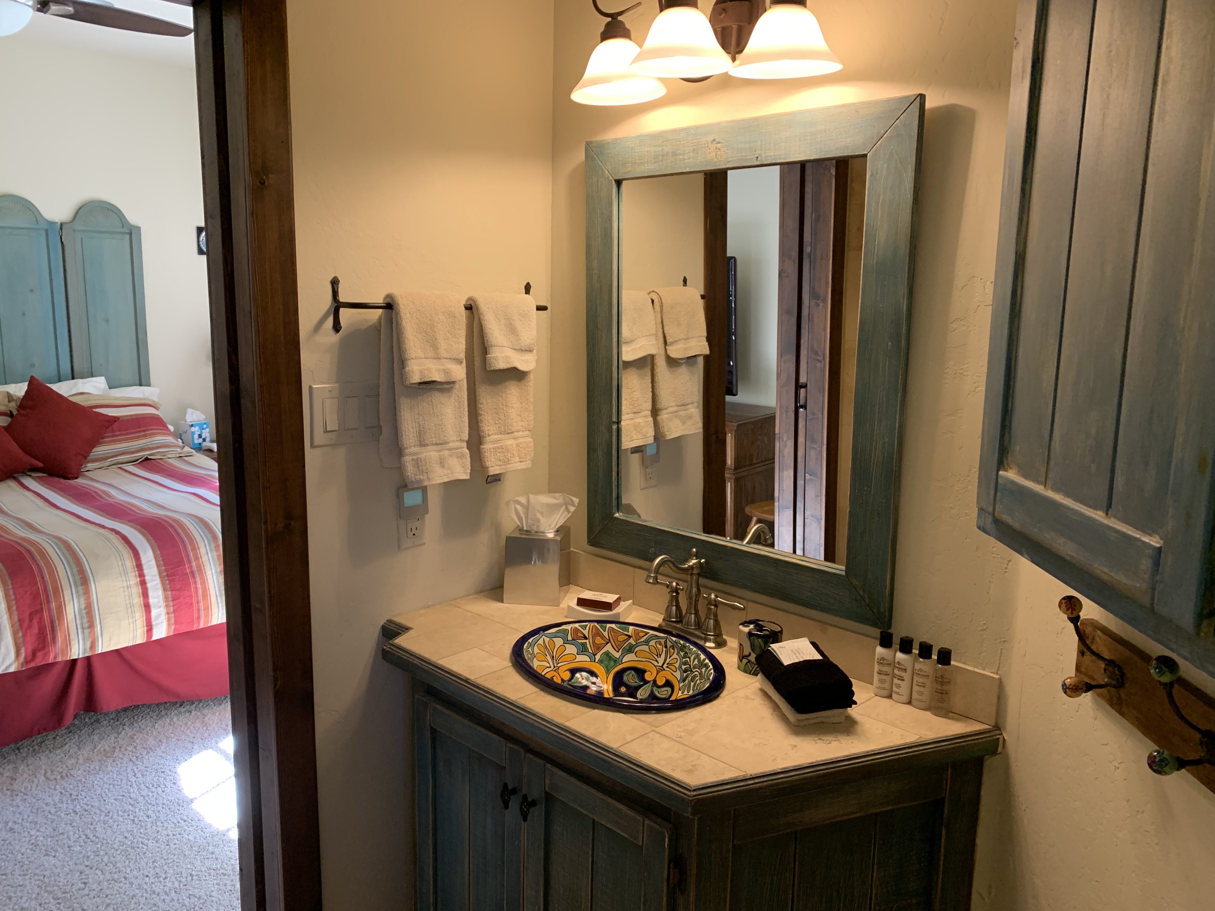 Brown Bear Lodge with High Speed Wifi in the Upper Valley