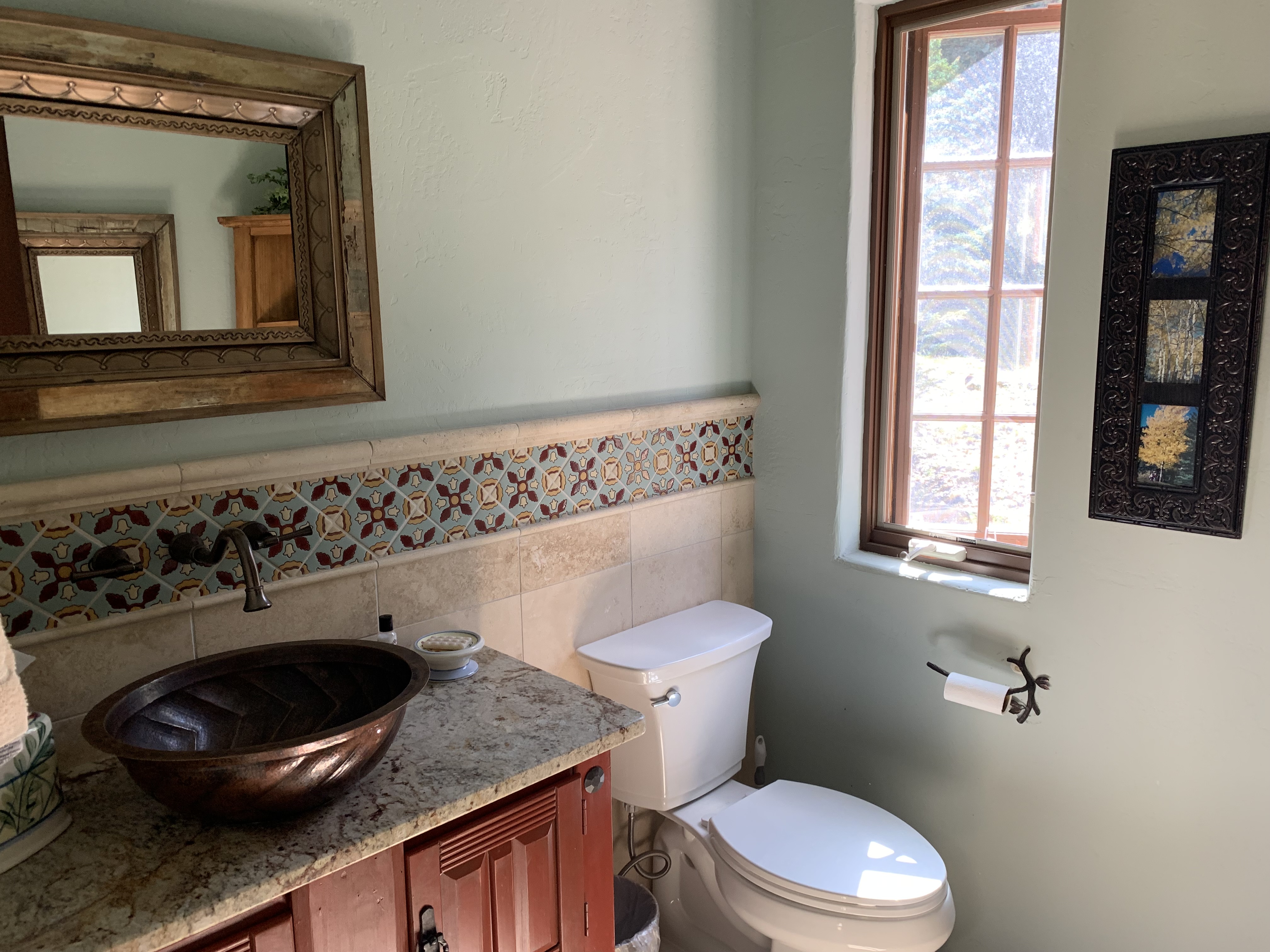 Brown Bear Lodge with High Speed Wifi in the Upper Valley