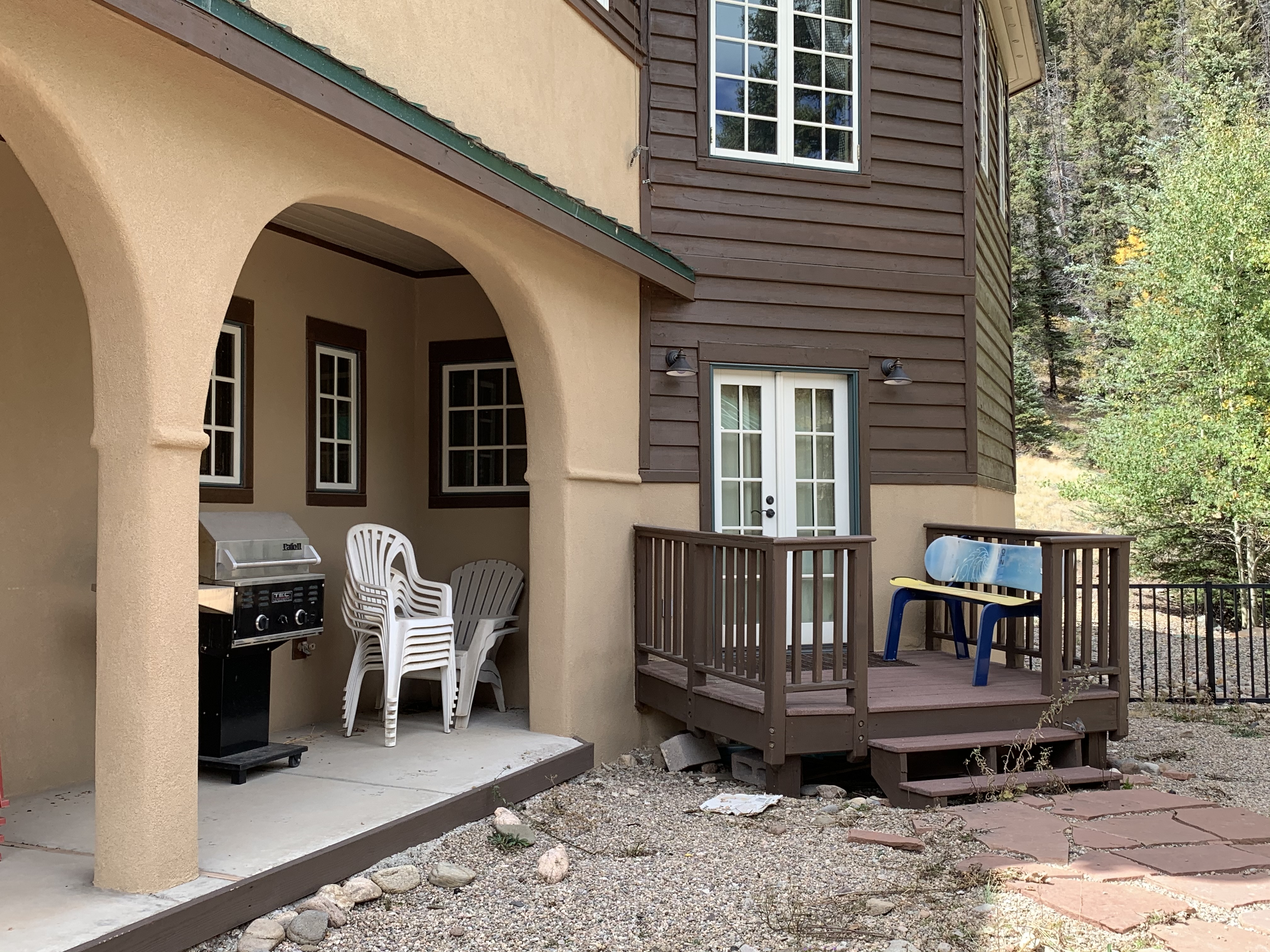 Brown Bear Lodge with High Speed Wifi in the Upper Valley