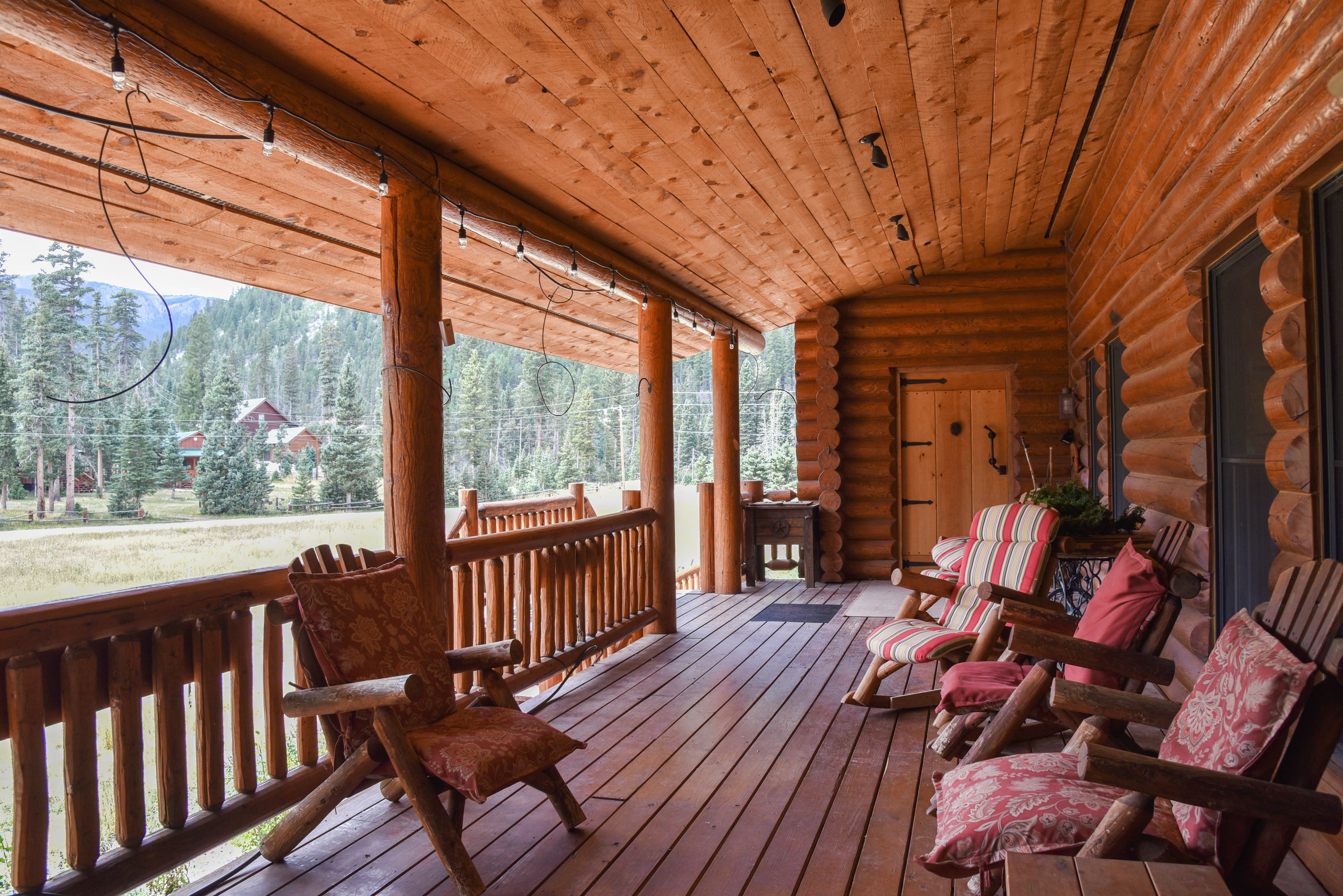 Lazy J Mountain Retreat in Red River NM
