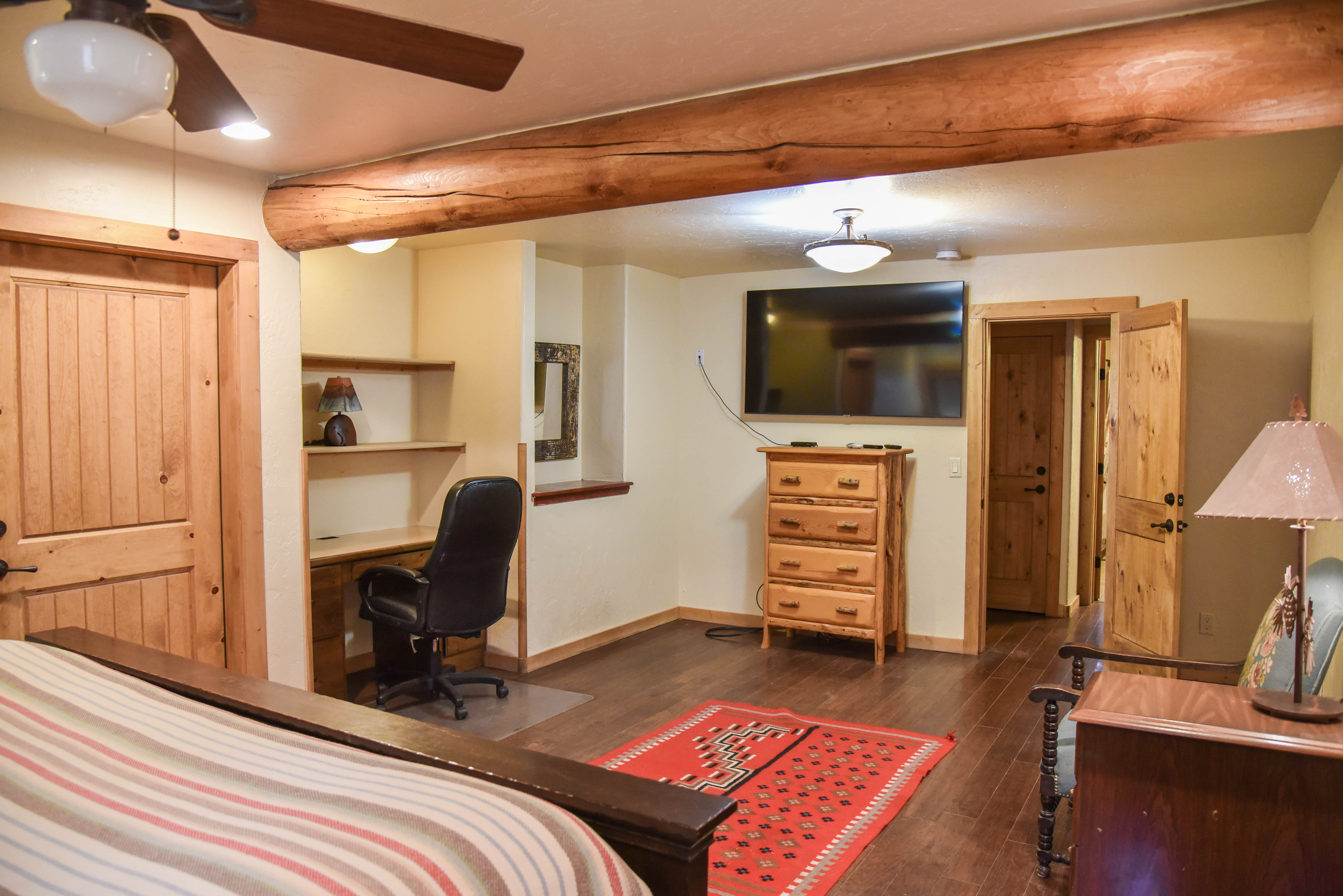 Lazy J Mountain Retreat in Red River NM