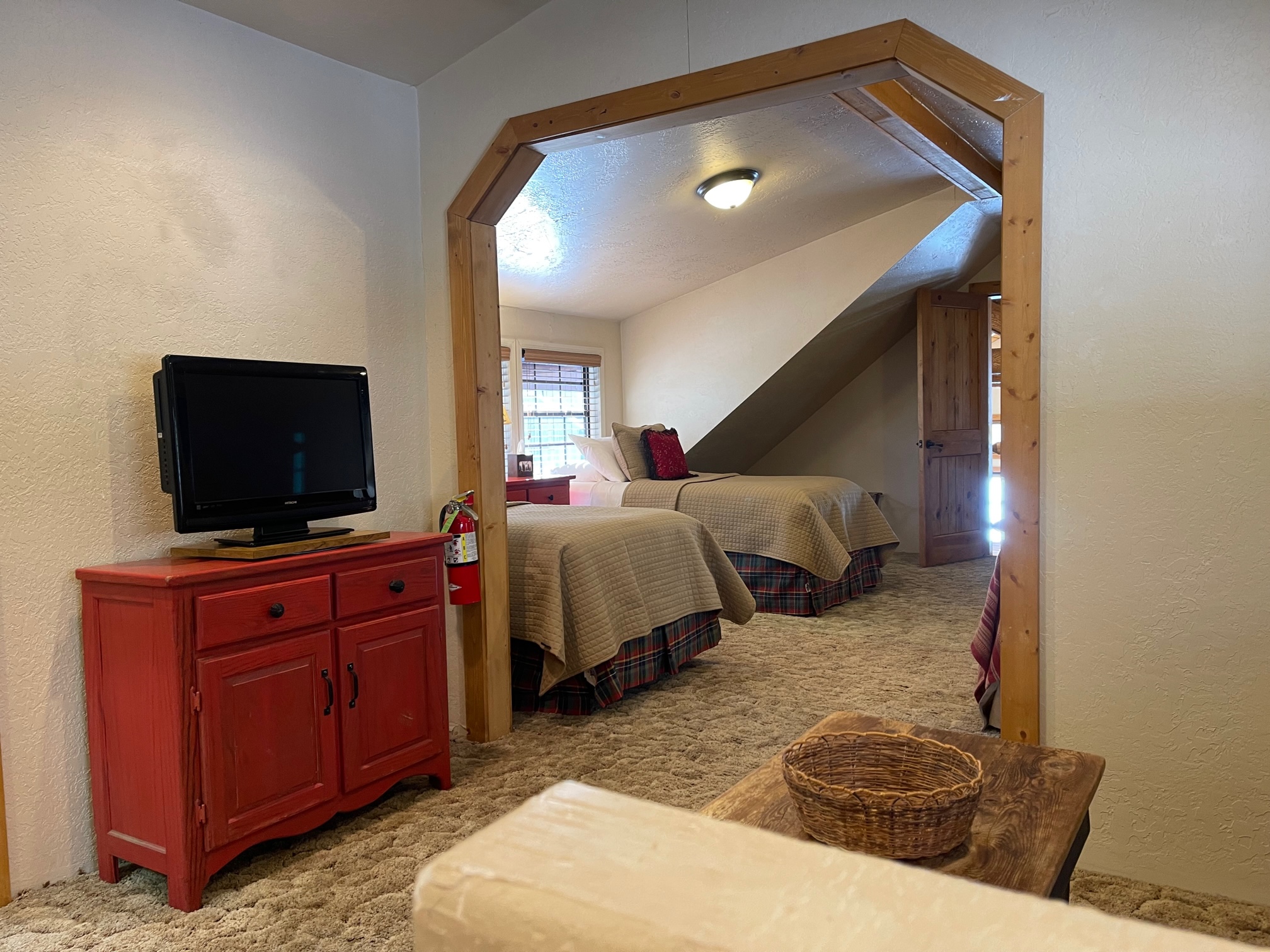 Lazy J Mountain Retreat in Red River NM