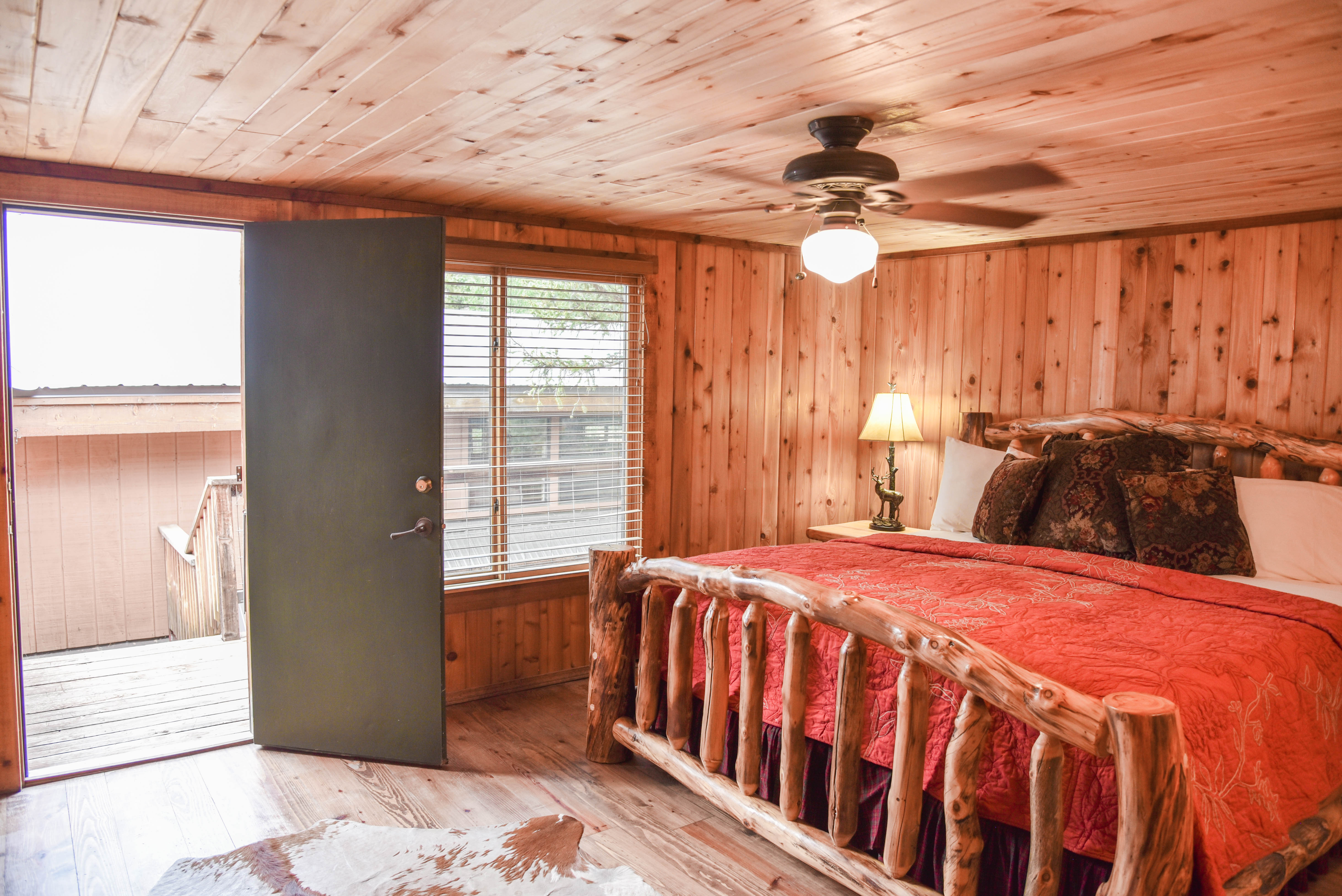 Lazy J Mountain Retreat in Red River NM