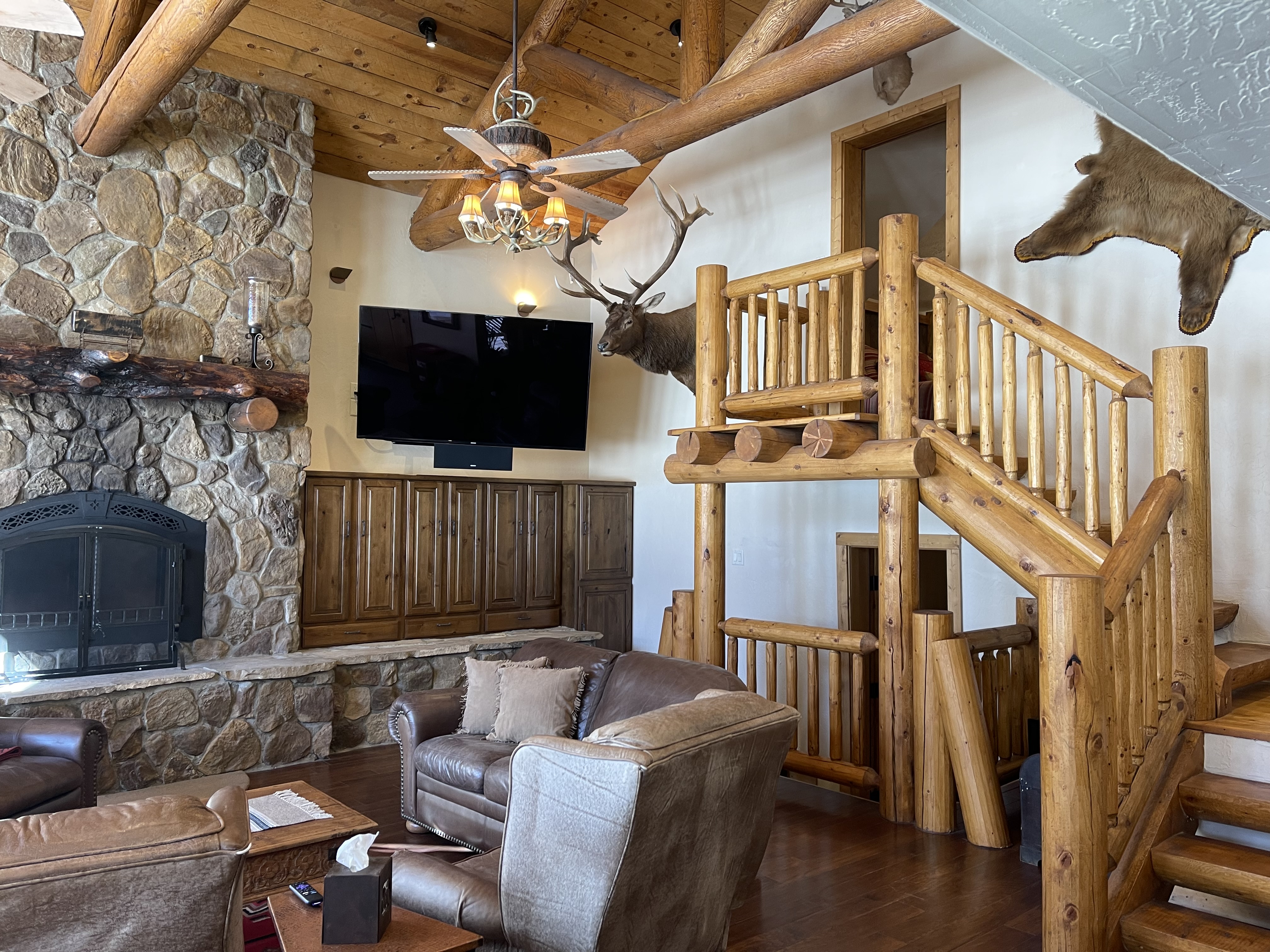 Lazy J Mountain Retreat in Red River NM