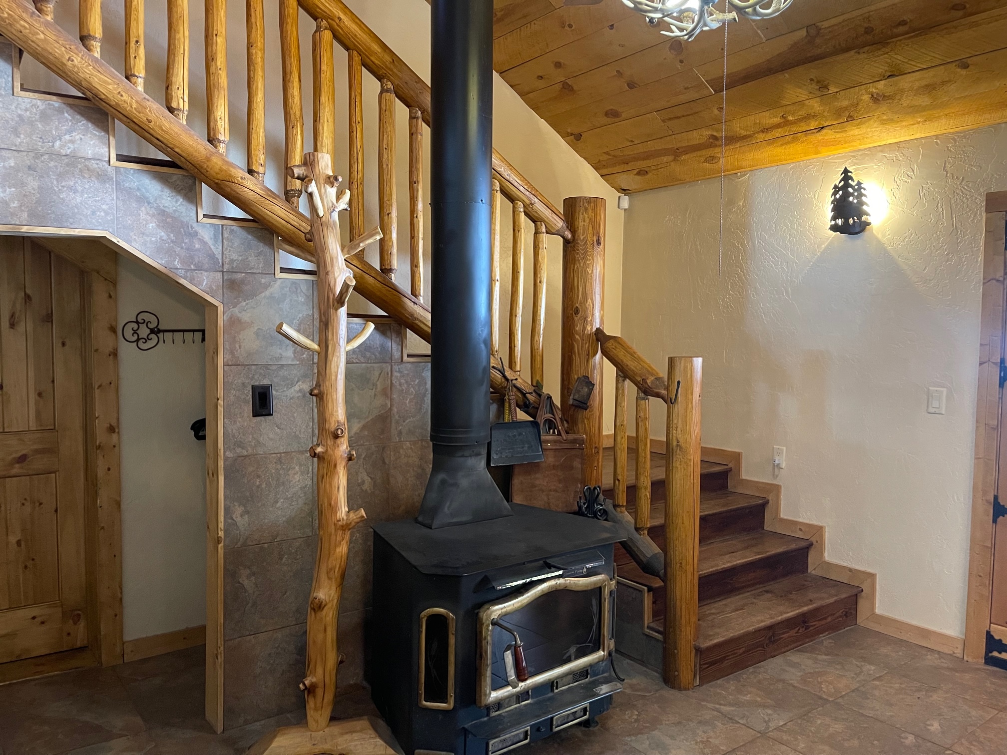 Lazy J Mountain Retreat in Red River NM