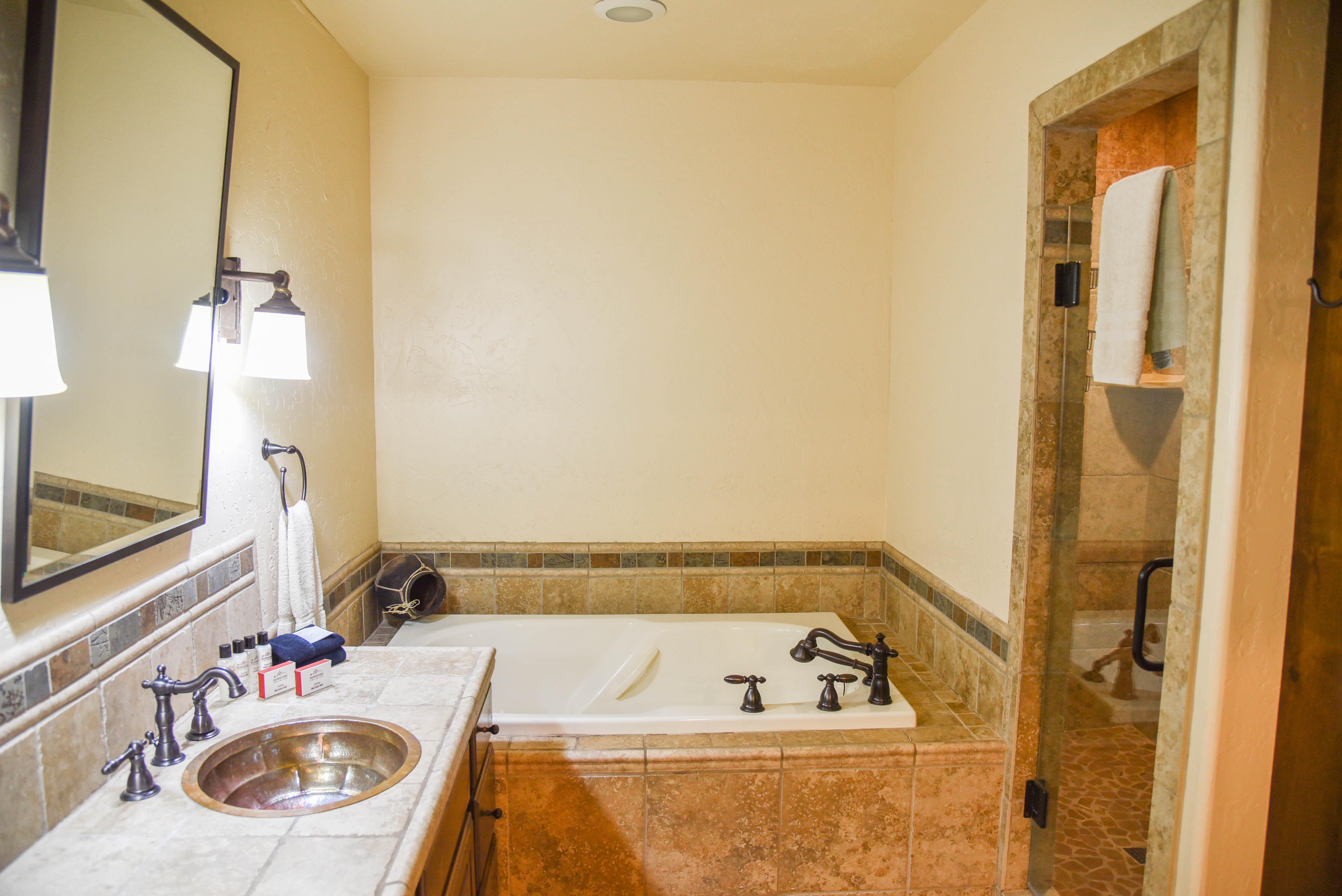 Lazy J Mountain Retreat in Red River NM
