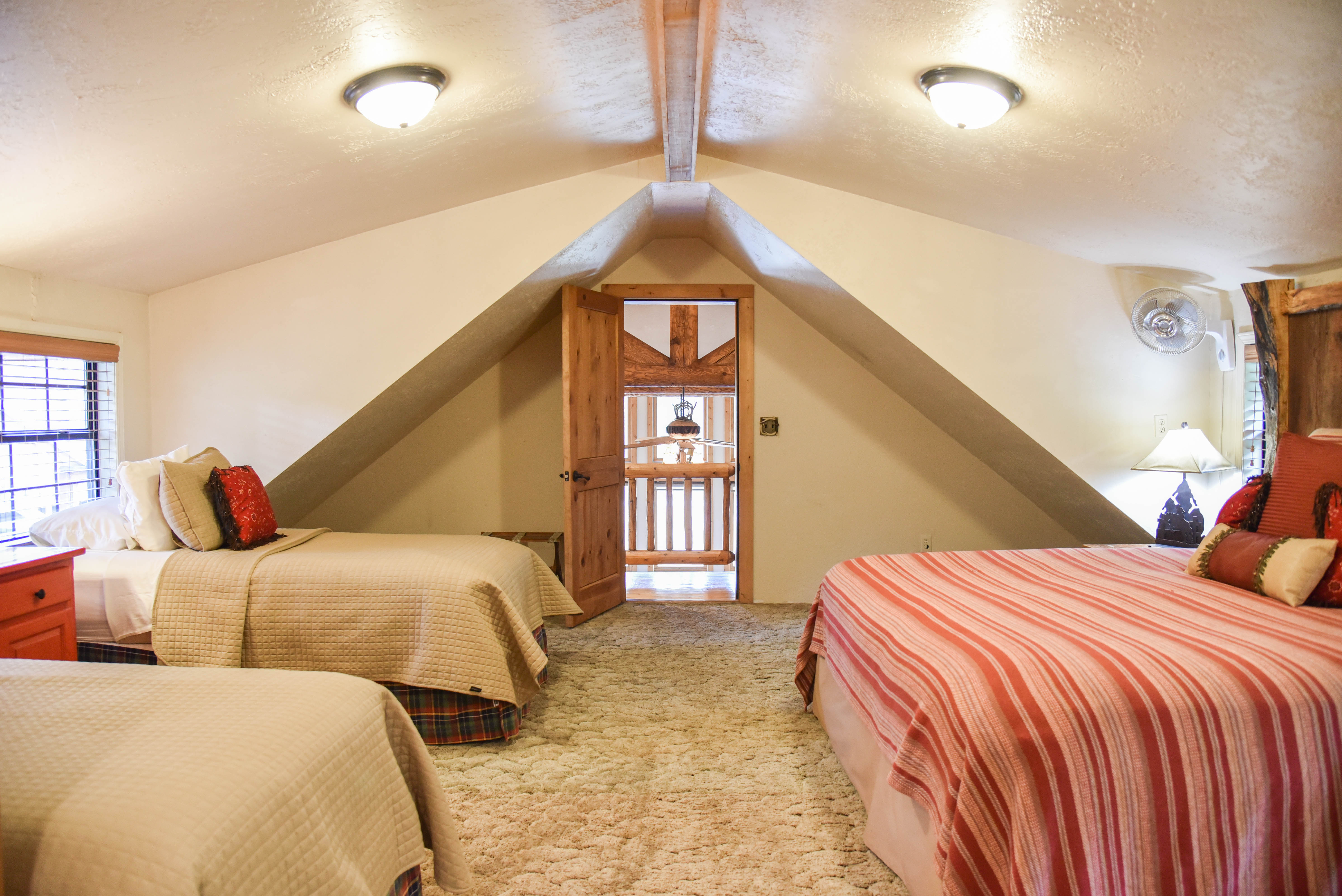 Lazy J Mountain Retreat in Red River NM