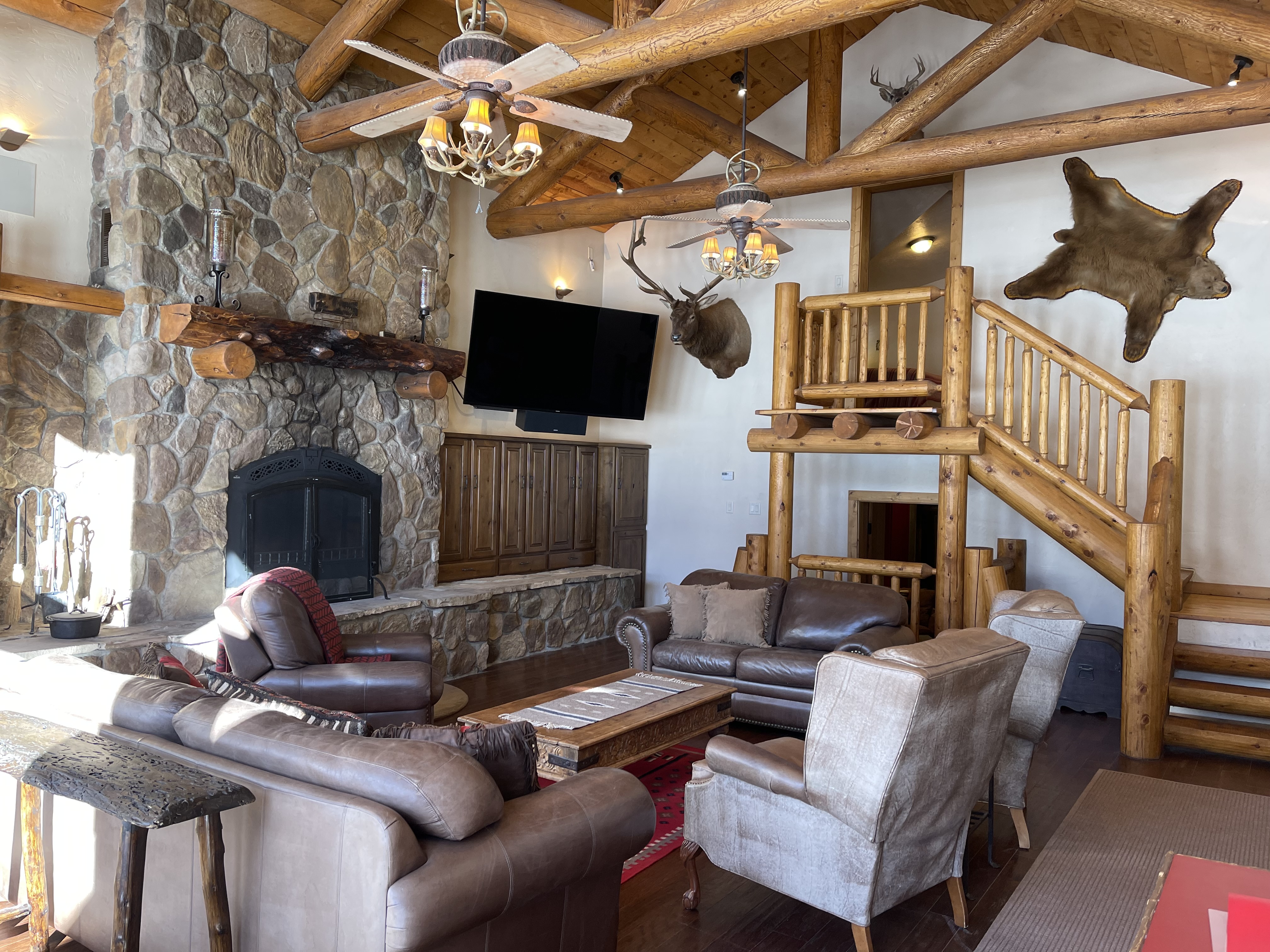 Lazy J Mountain Retreat in Red River NM