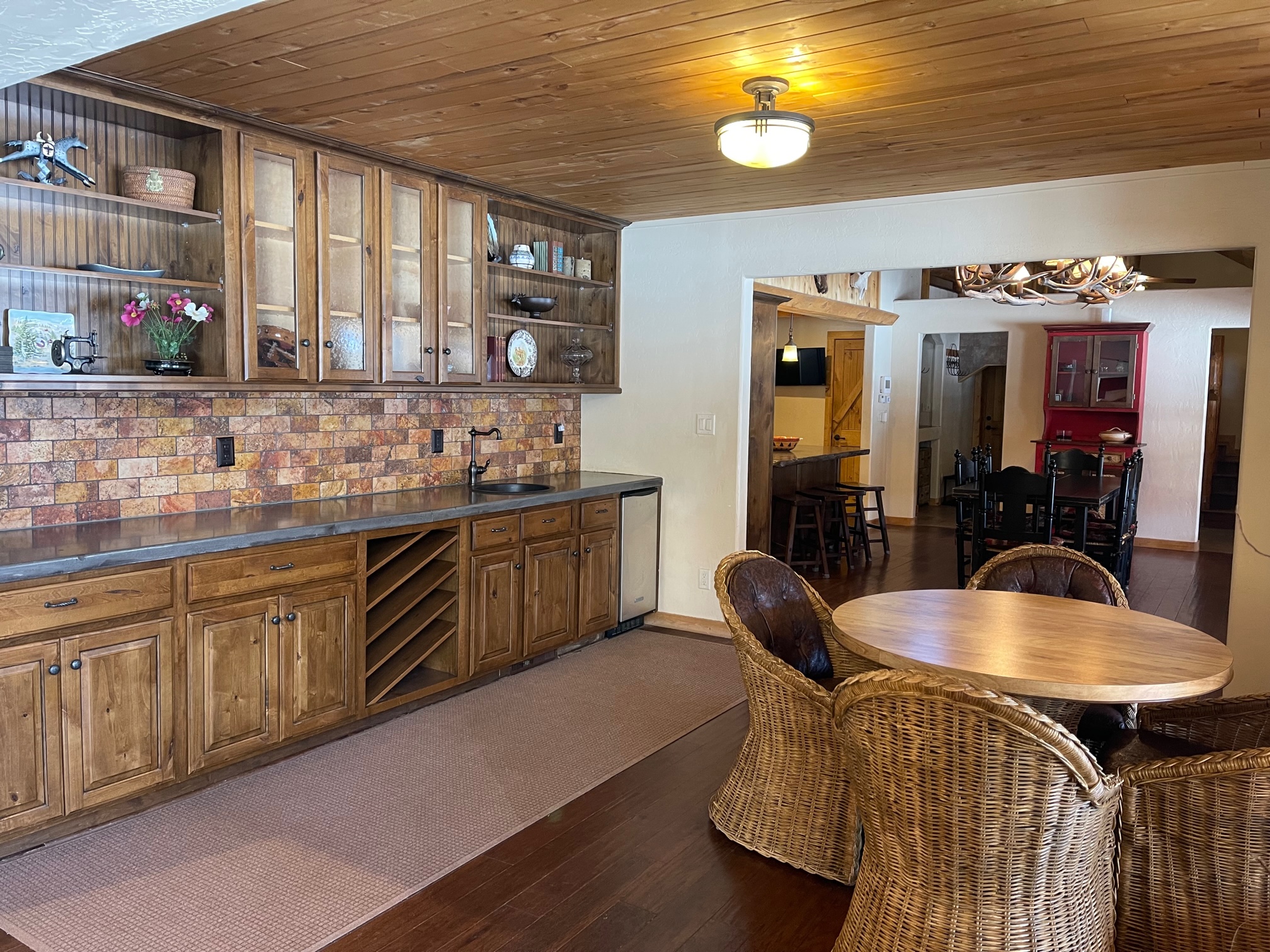 Lazy J Mountain Retreat in Red River NM