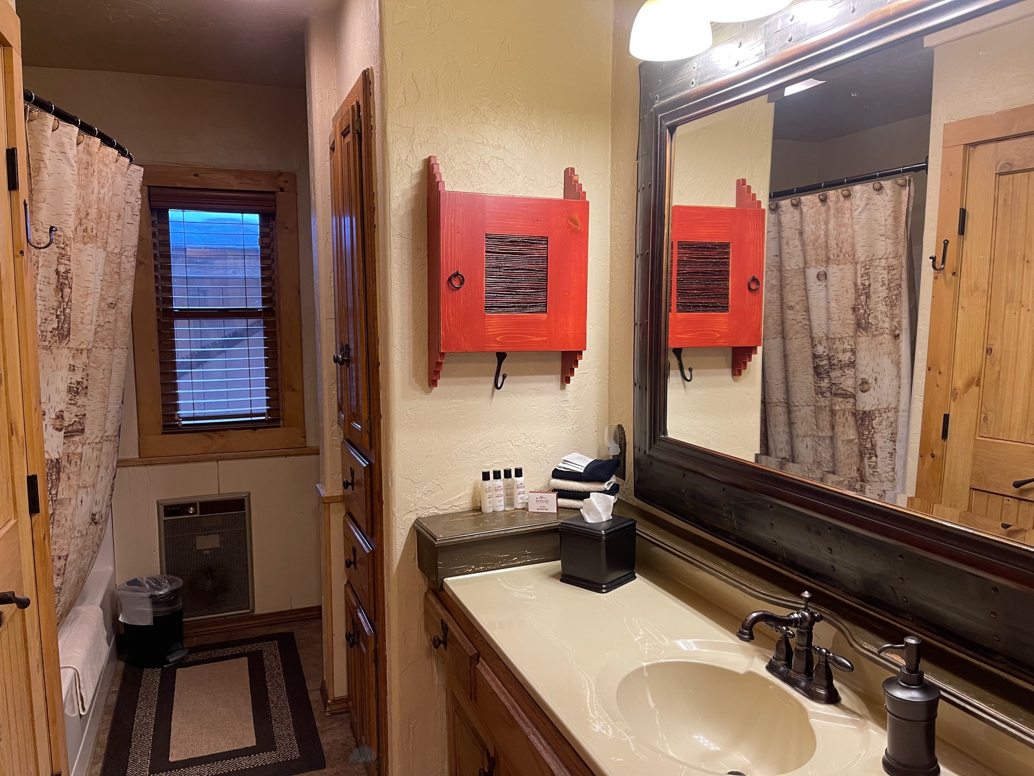 Lazy J Mountain Retreat in Red River NM