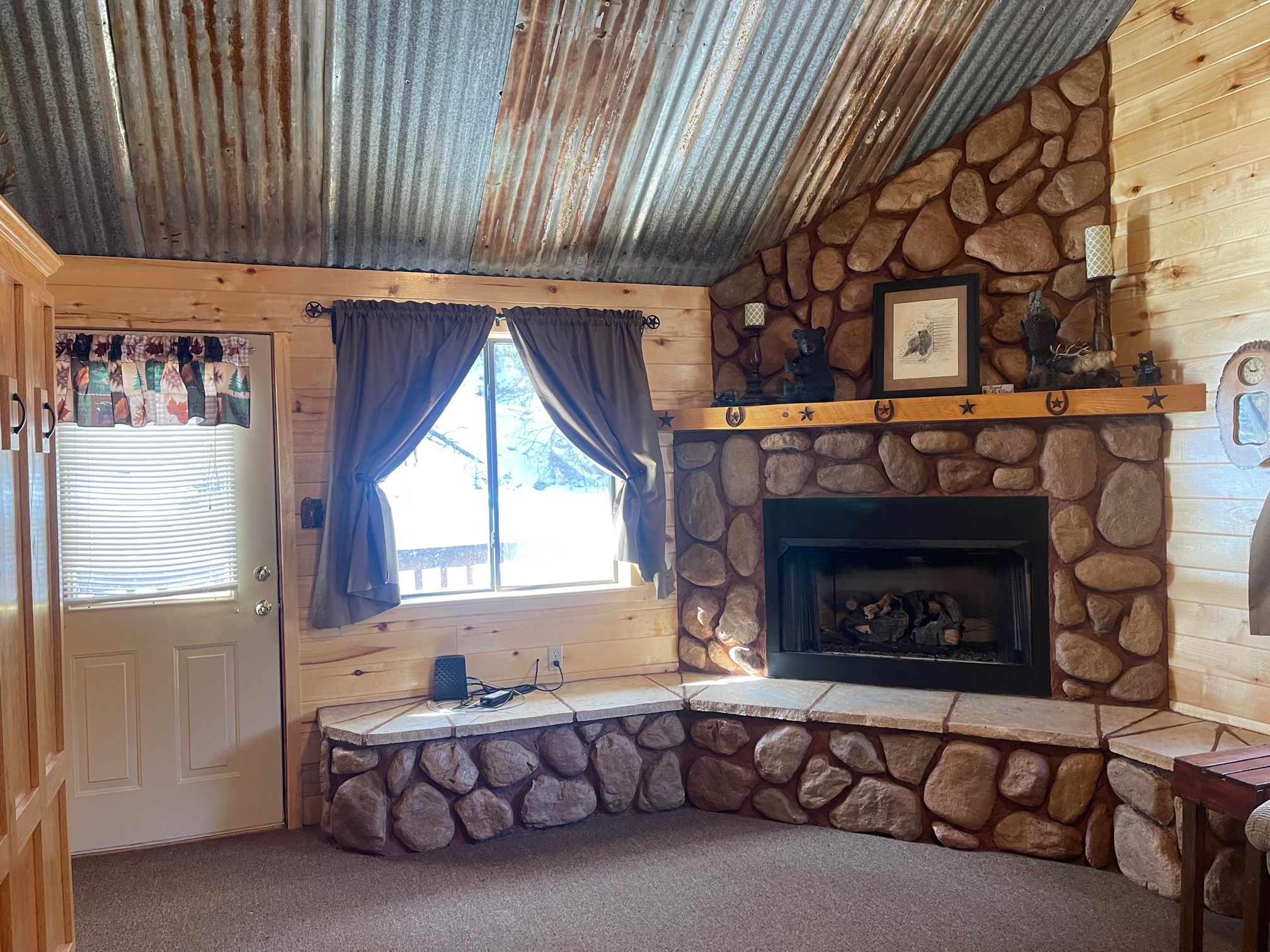 Cox Cabin on the River