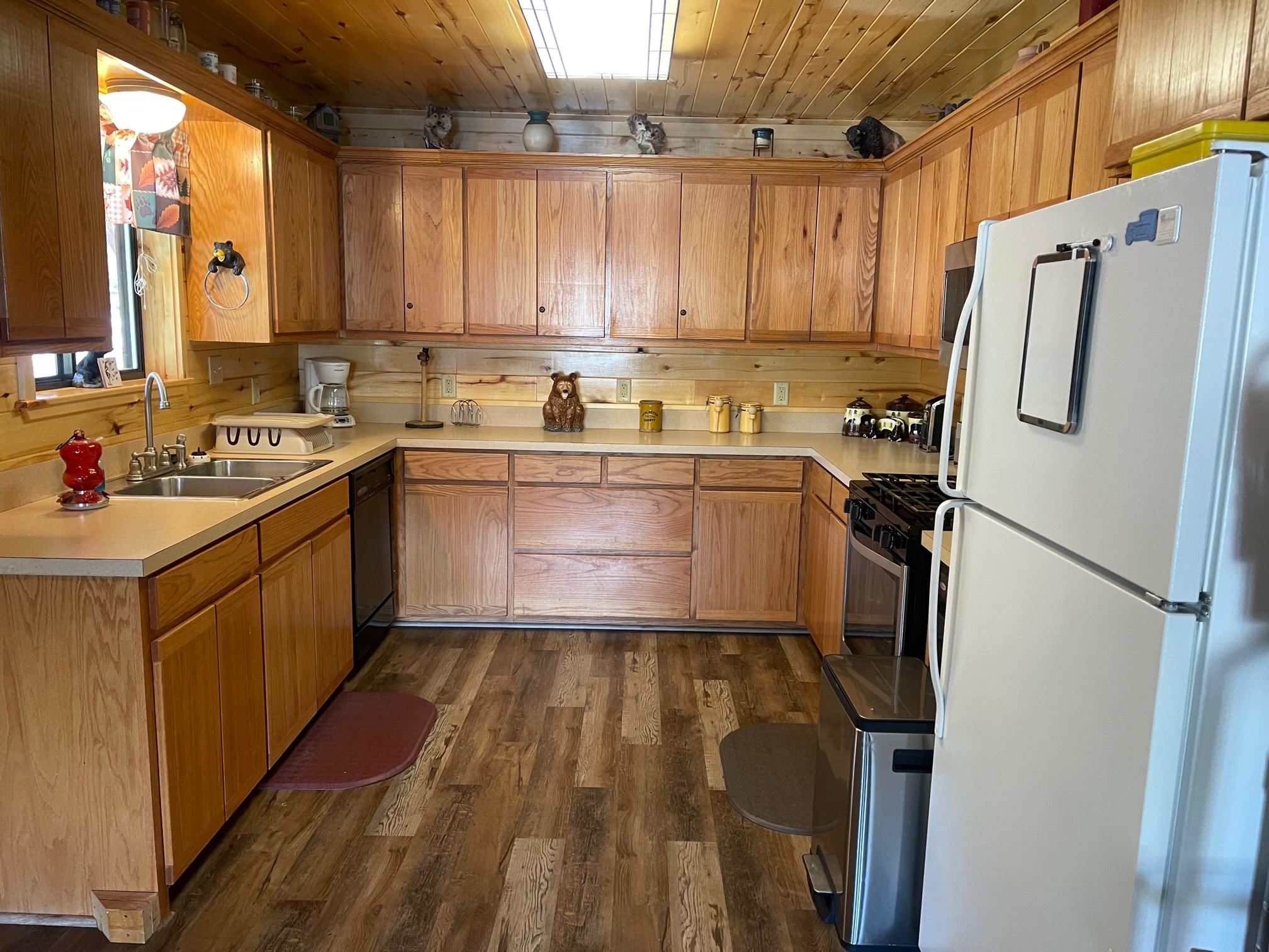 Cox Cabin on the River