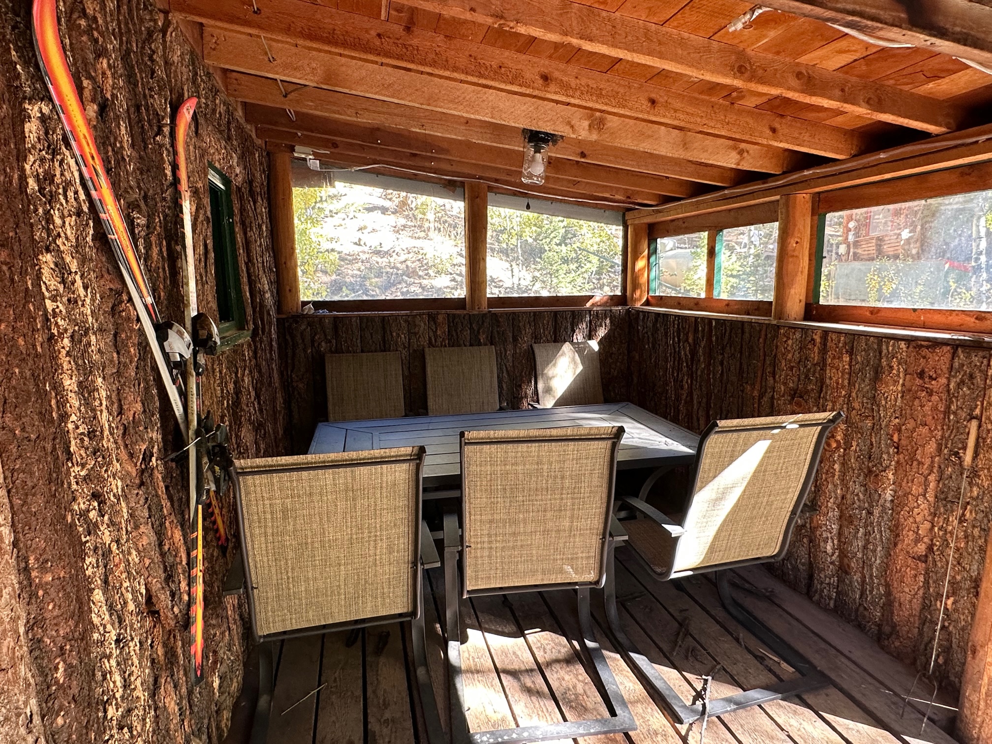 Cowboy Cabin in Red River