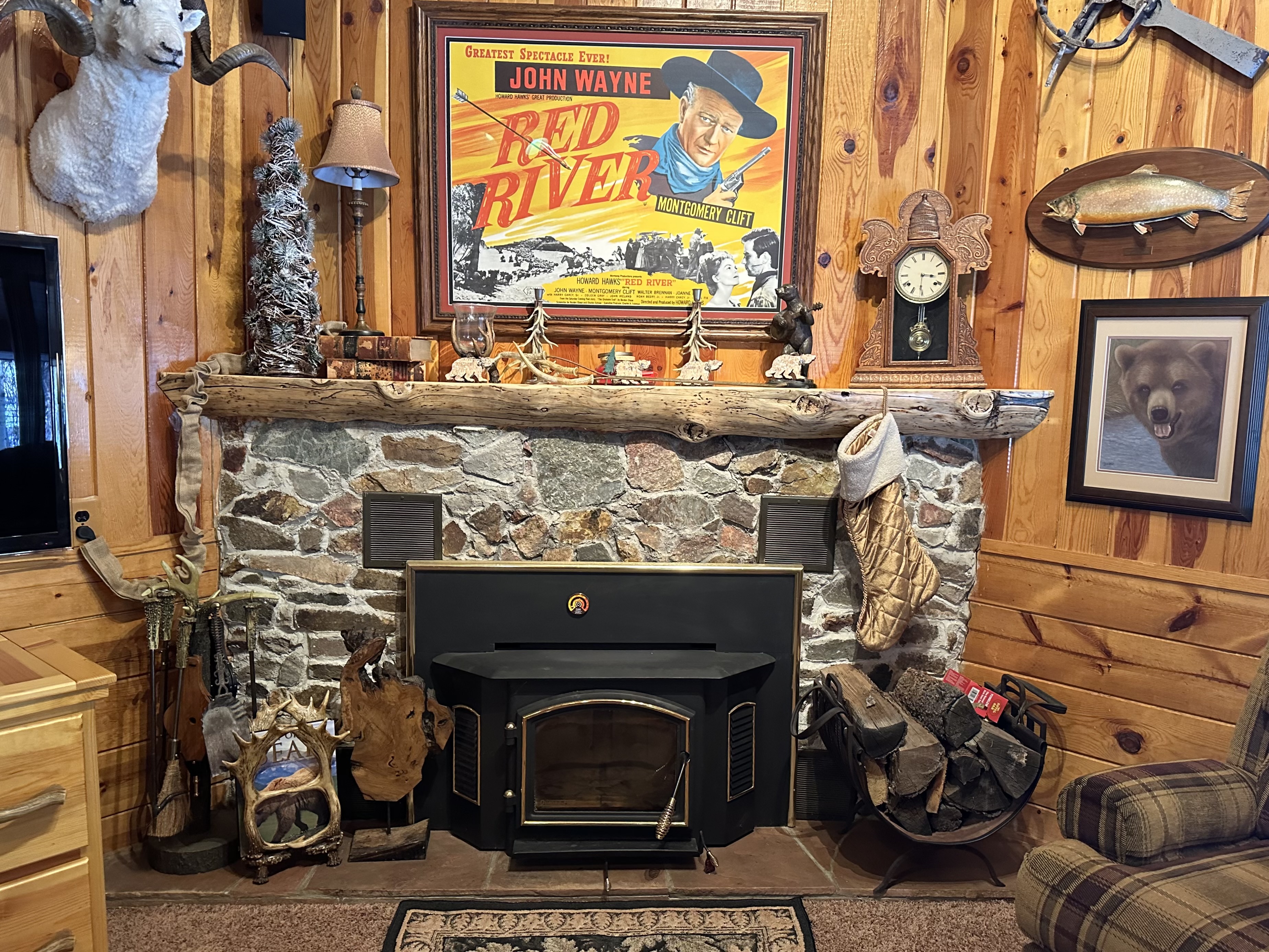 Papa Bears Cabin on the Red River in Red River, NM