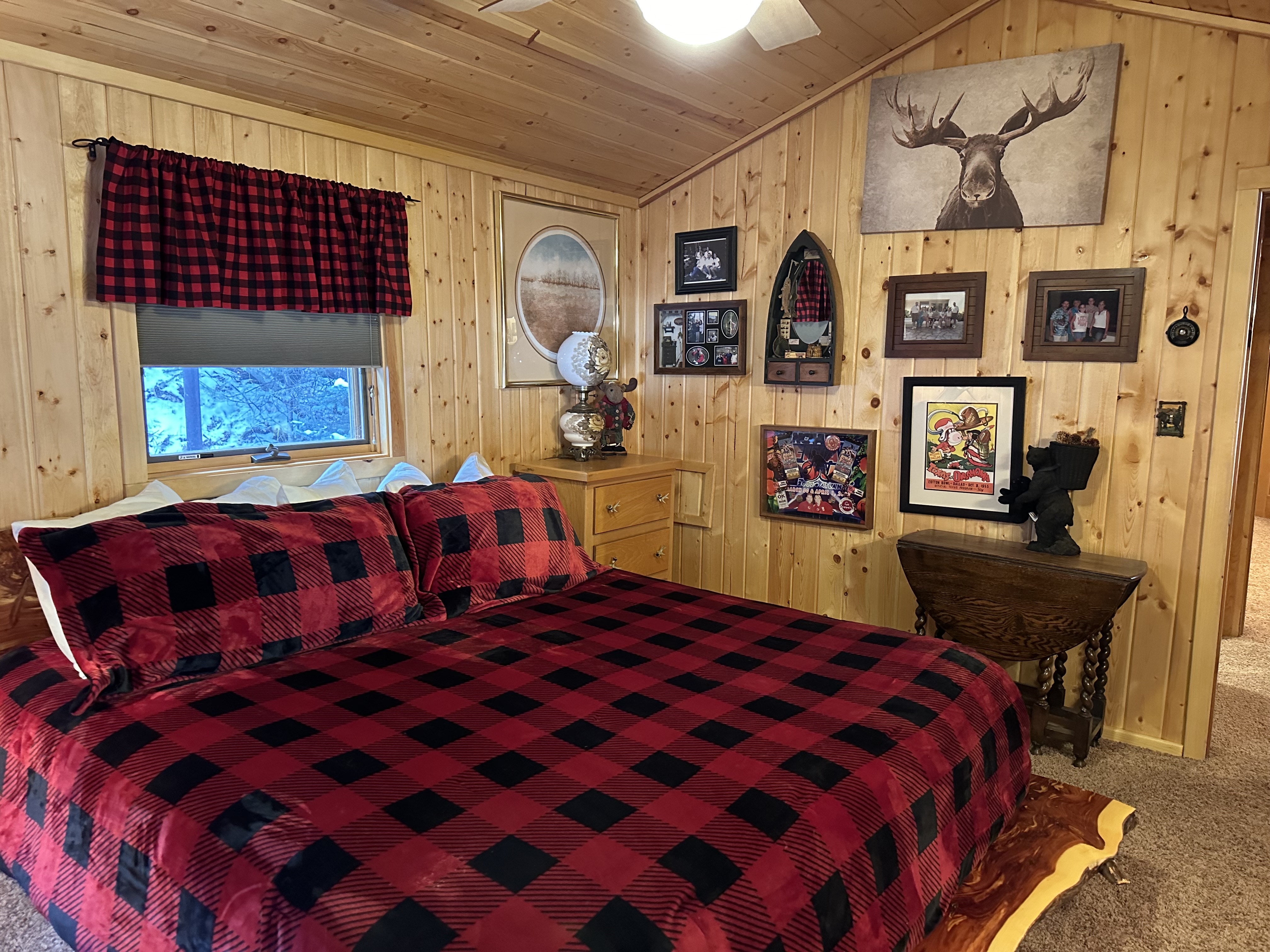 Papa Bears Cabin on the Red River in Red River, NM