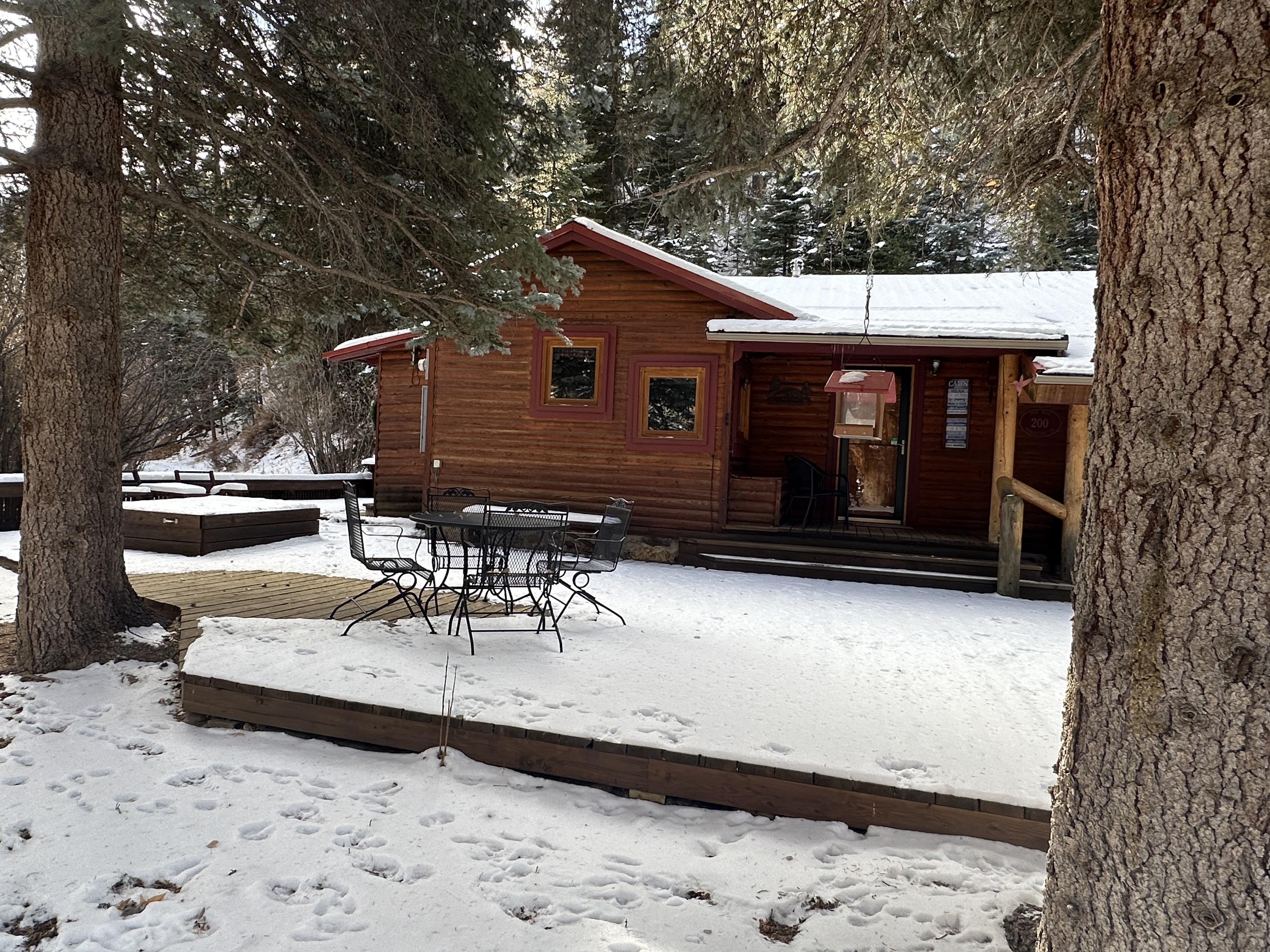 Papa Bears Cabin on the Red River in Red River, NM