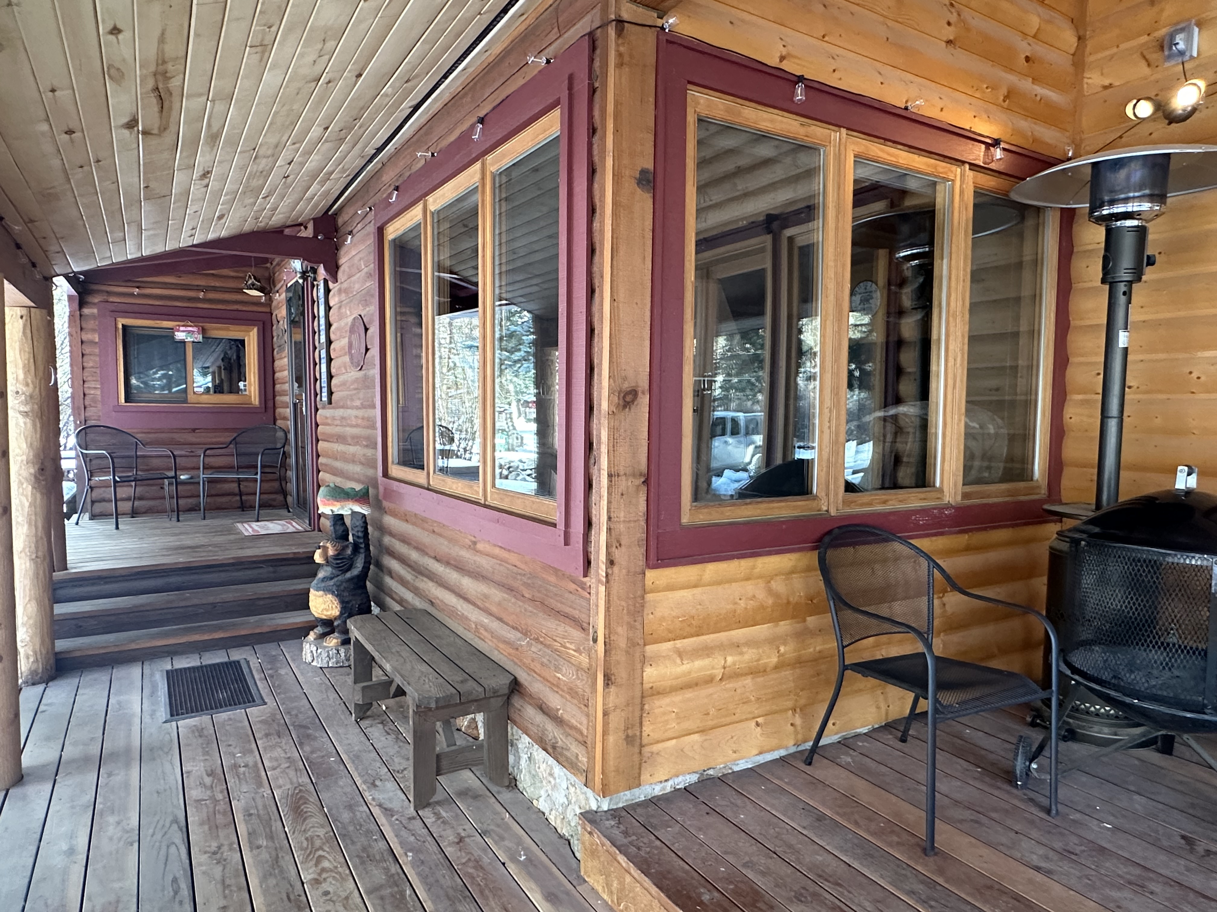 Papa Bears Cabin on the Red River in Red River, NM