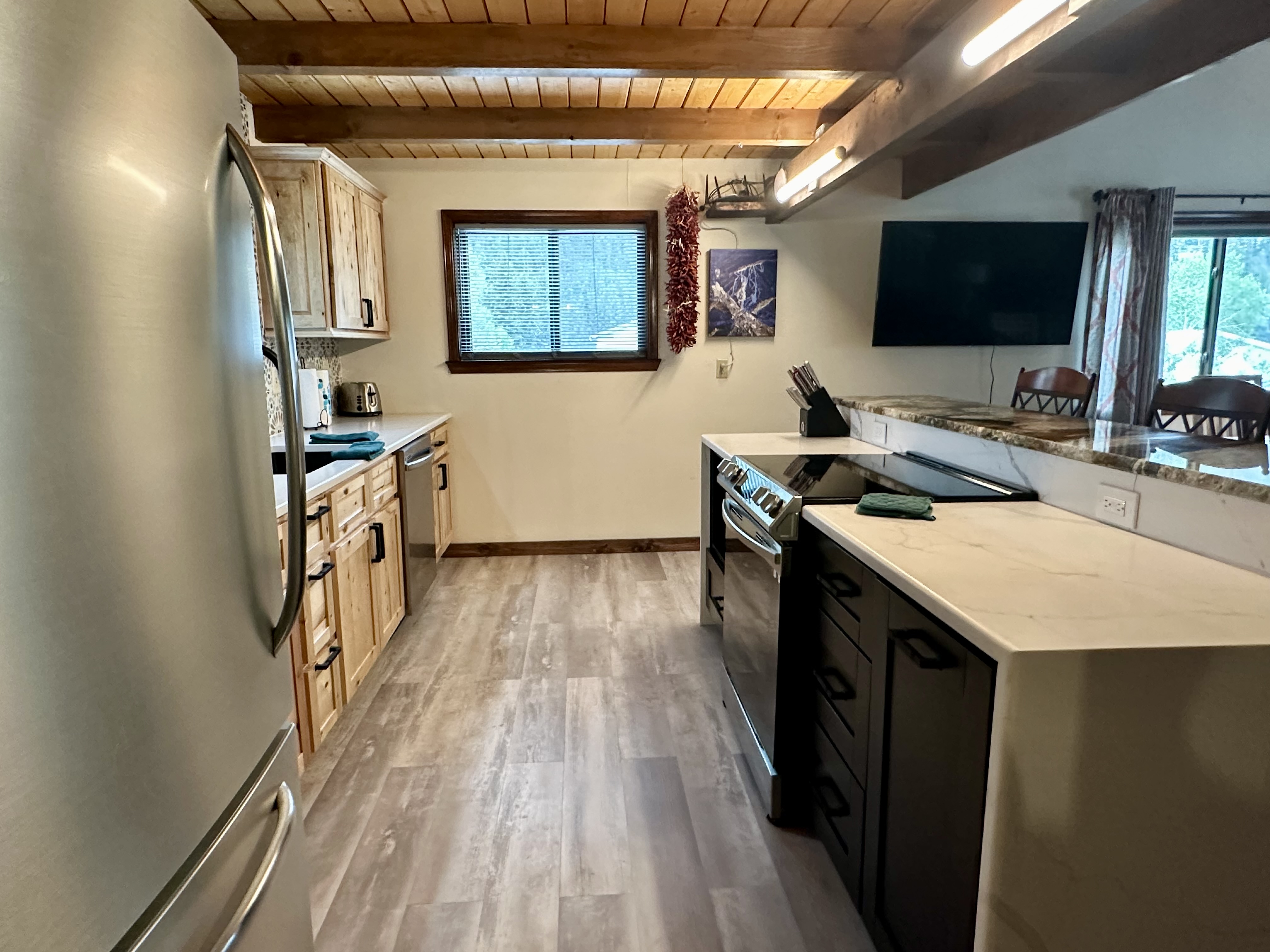 Red River Townhouse - Full Unit 