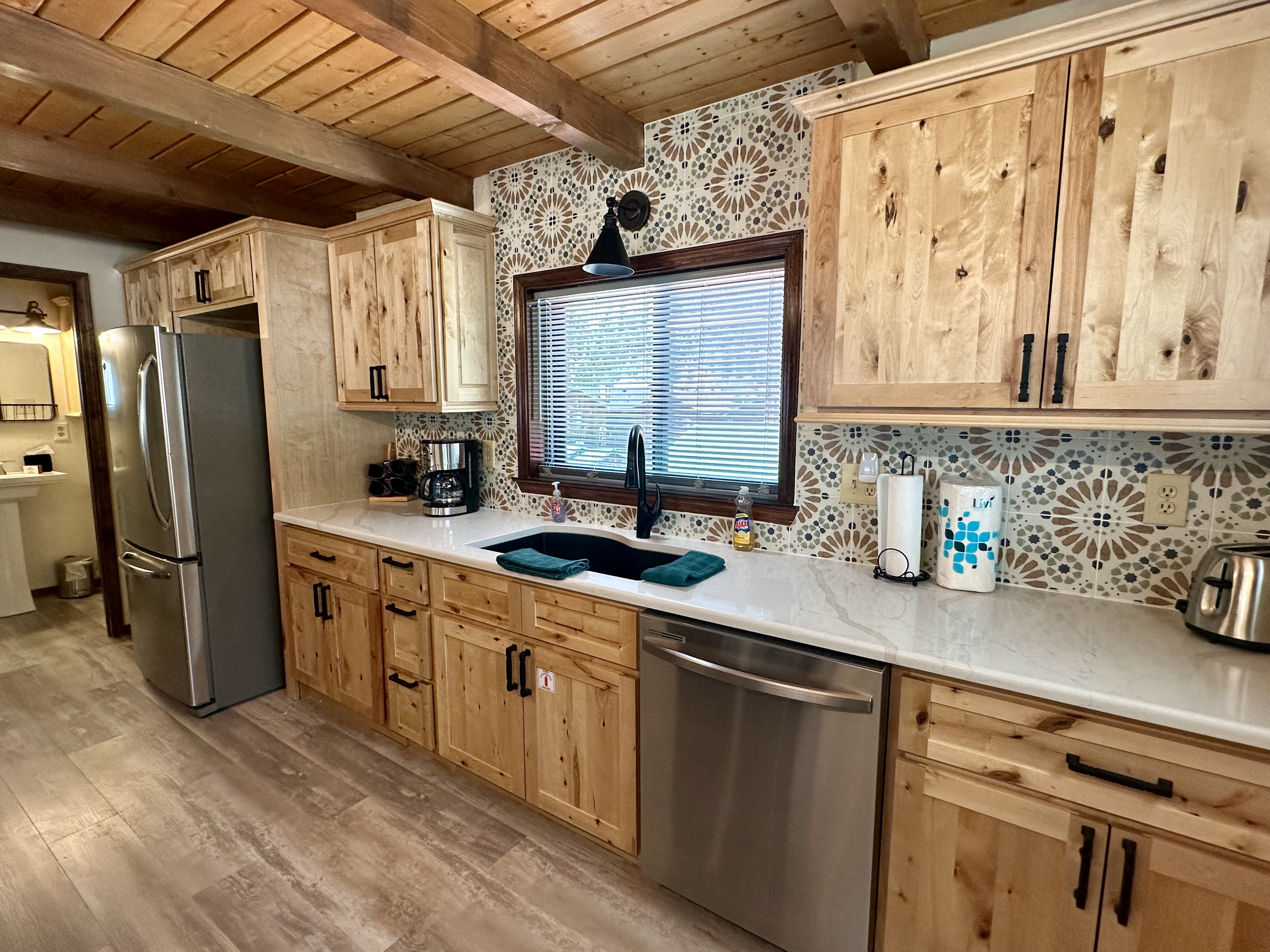 Red River Townhouse - Full Unit 
