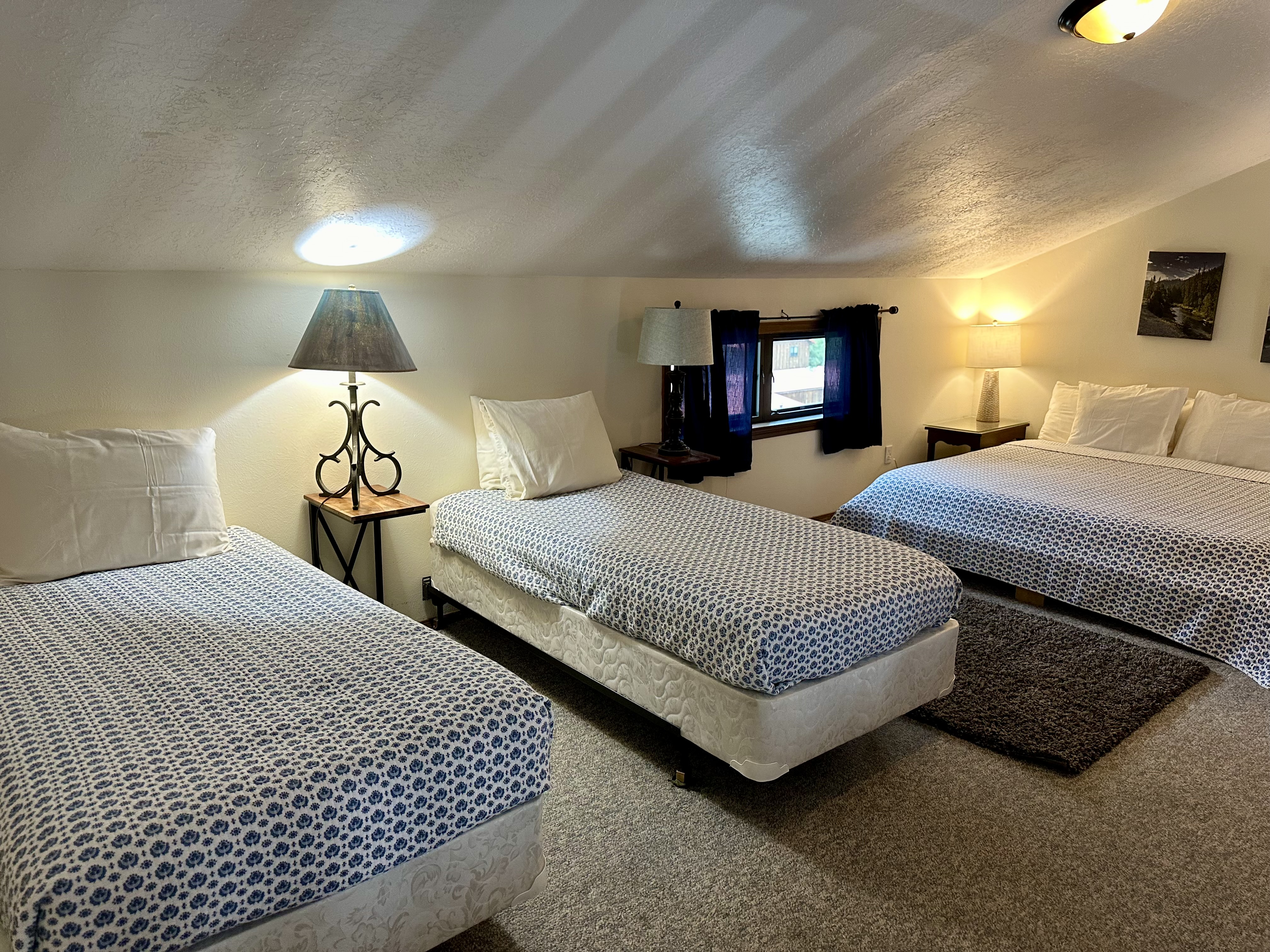 Red River Townhouse - Full Unit 