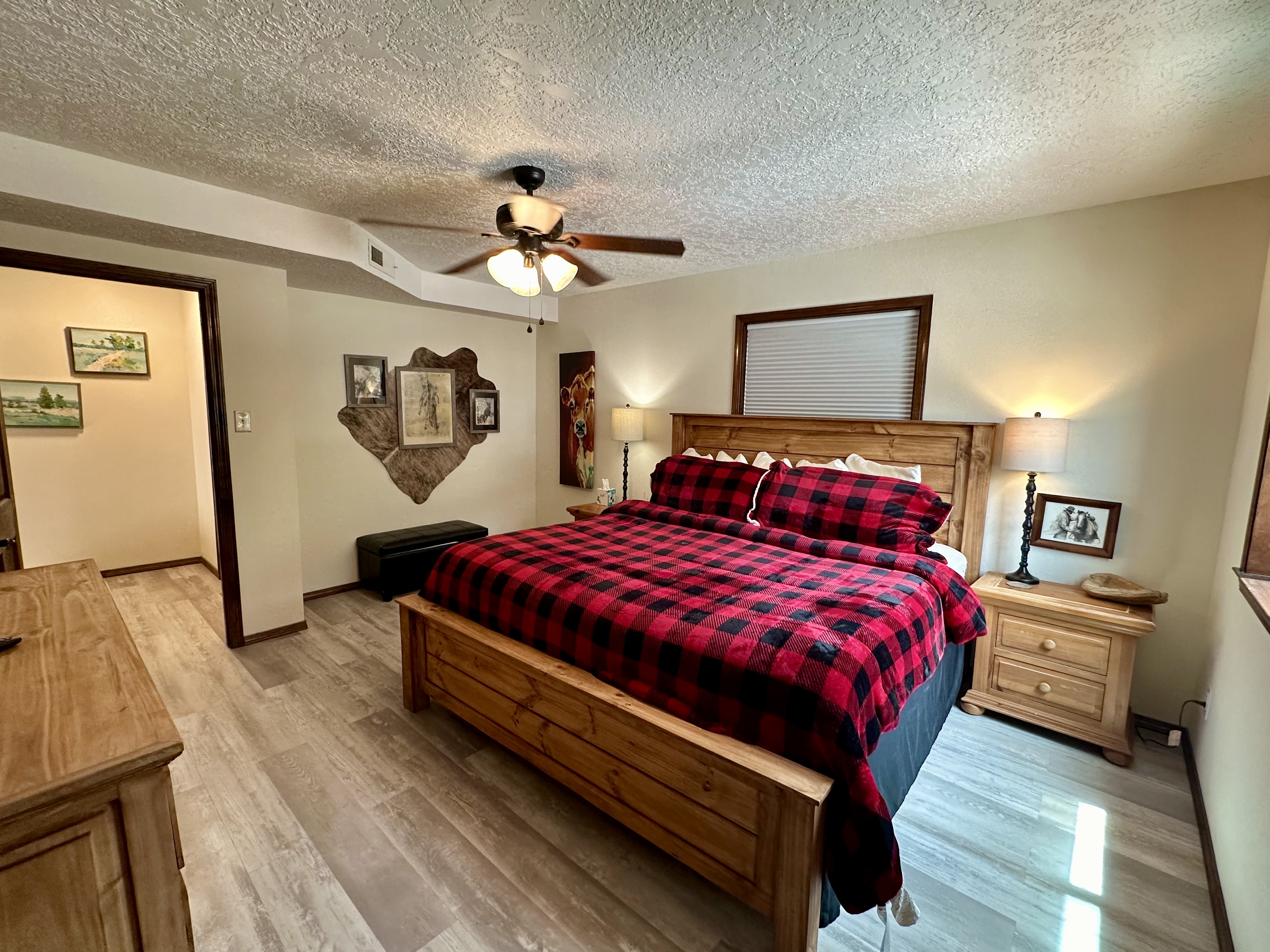 Red River Townhouse - Full Unit 