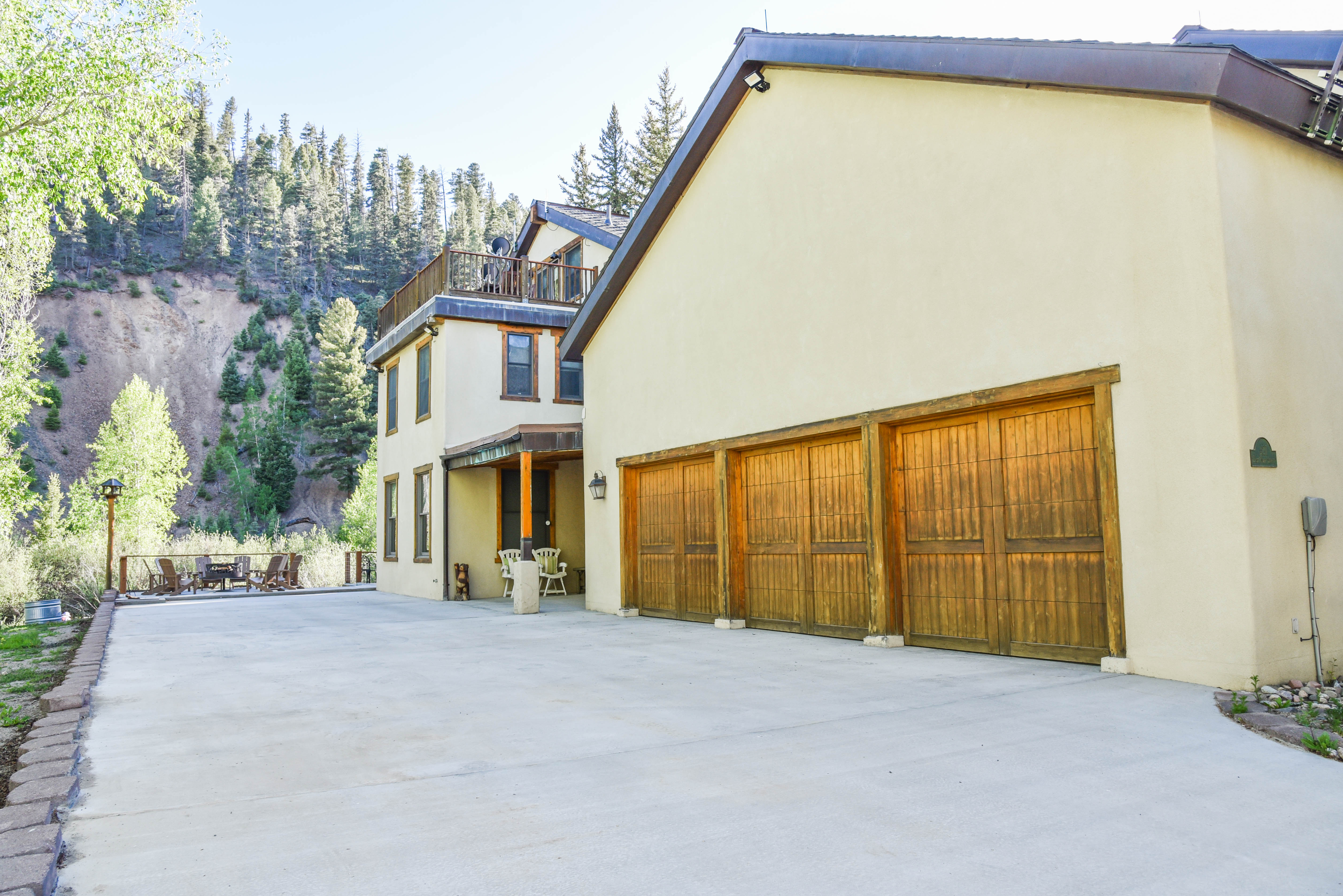 River Lyric Lodge in Red River