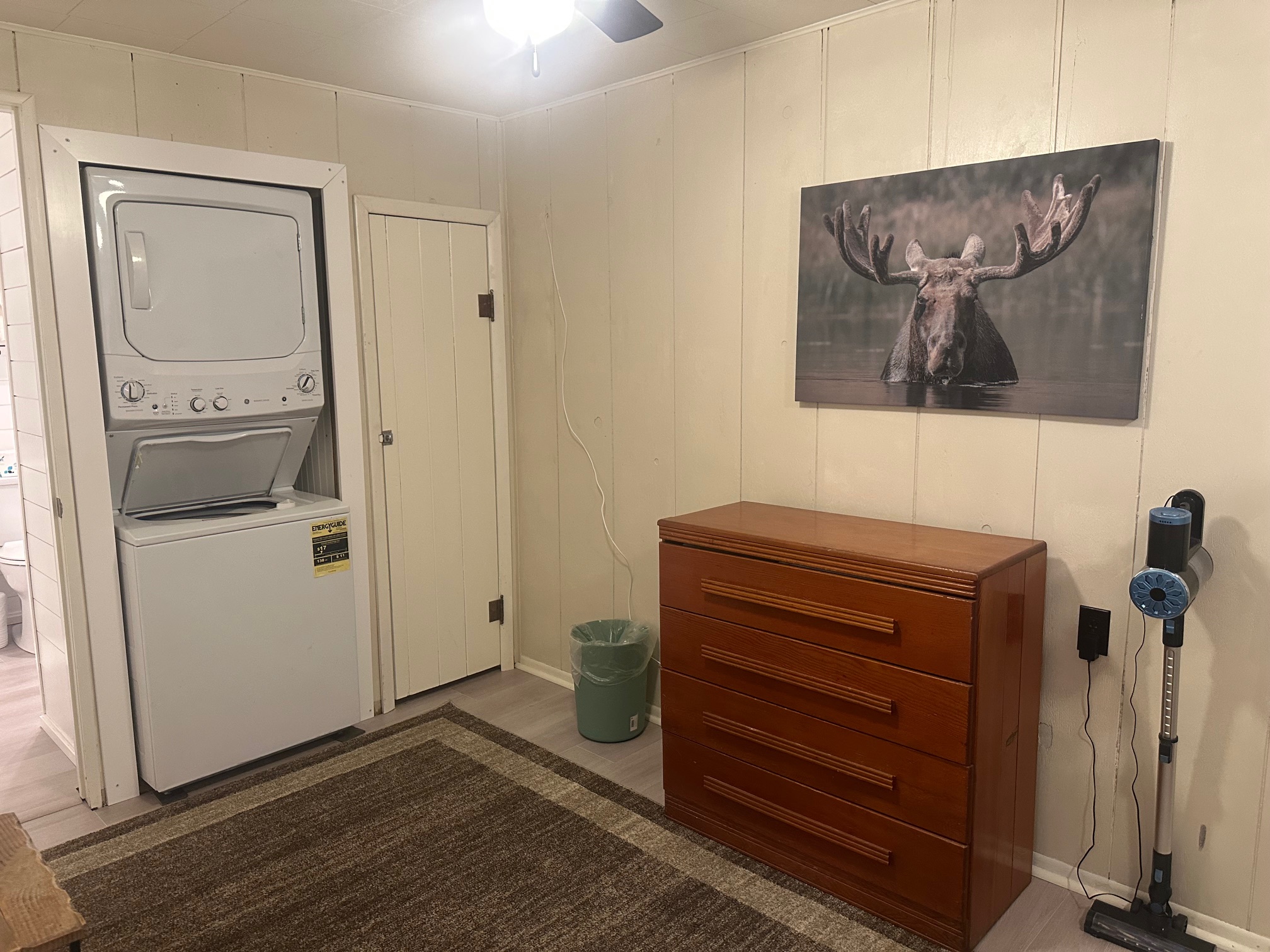 Brown Dog Cabin with High Speed Wifi and A/C