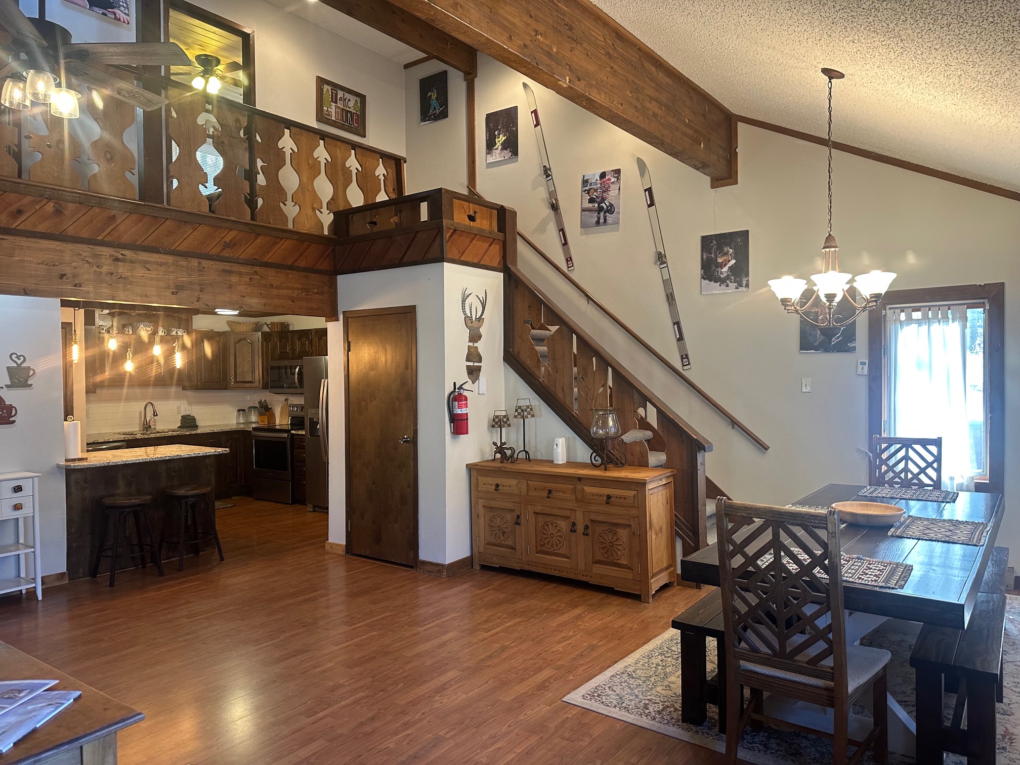 Valley of the Pines Chalet 