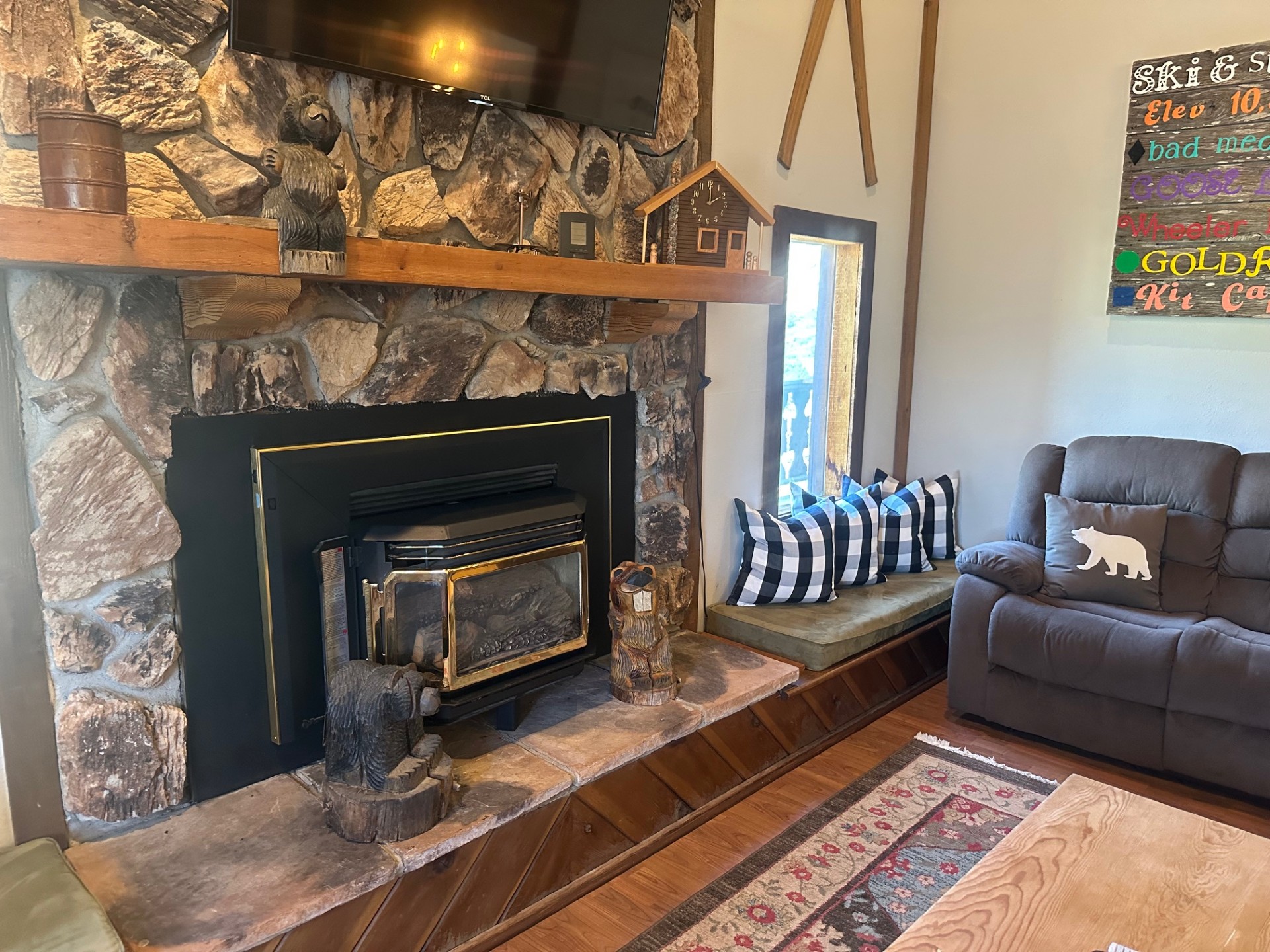 Valley of the Pines Chalet 